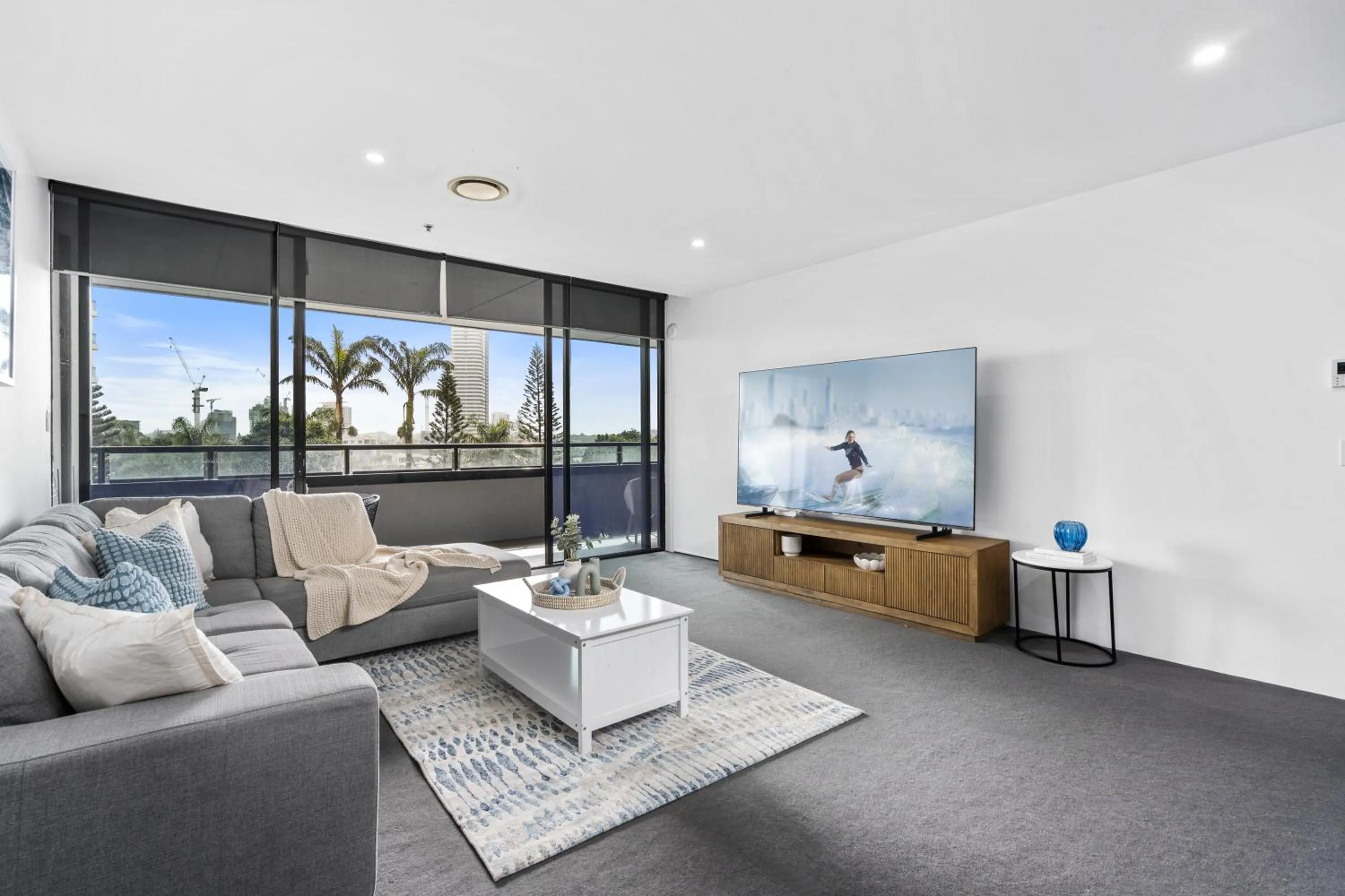 Living room in Circle on Cavill - QStay