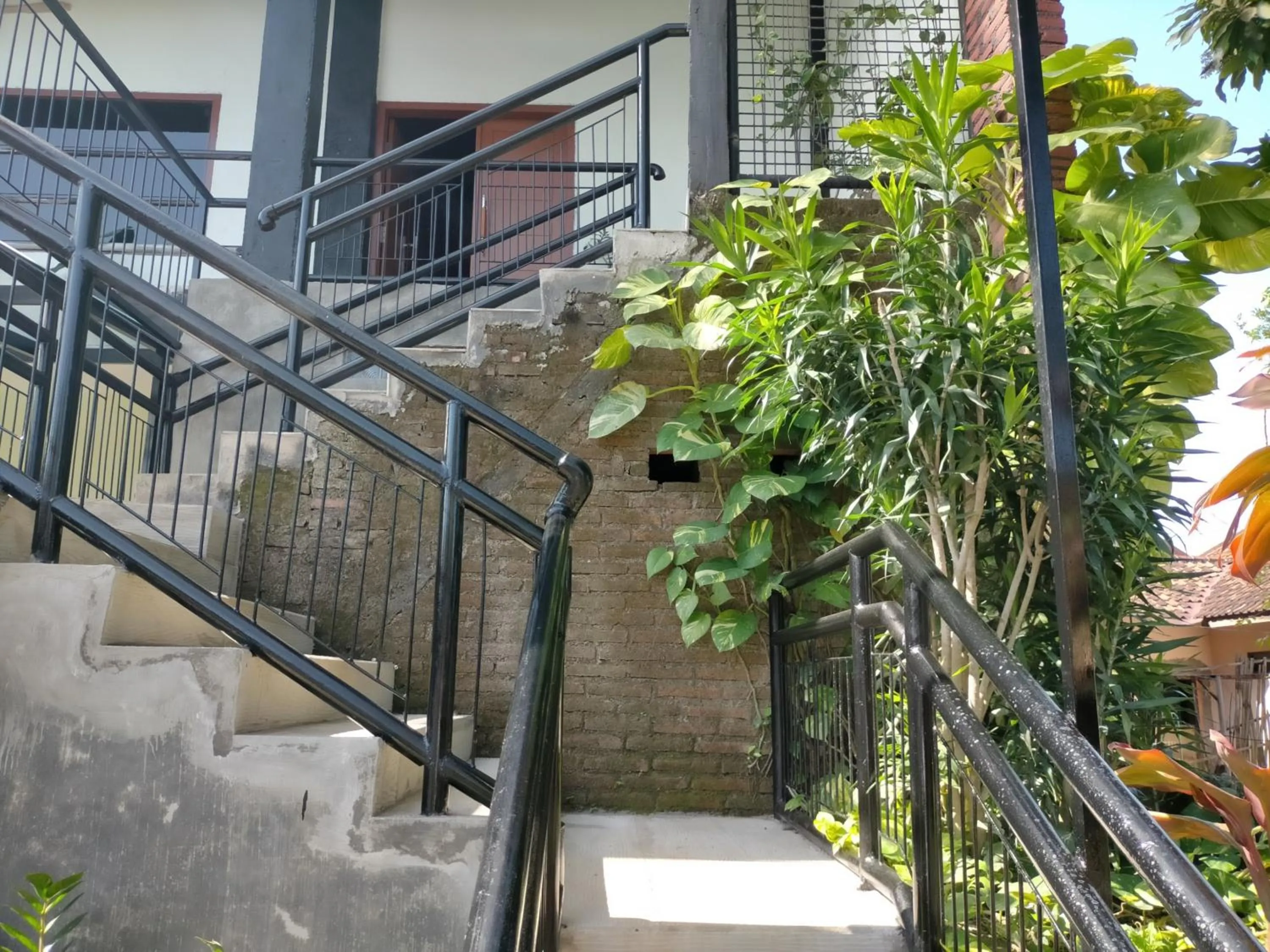 Facade/entrance in Kendang Kempul Hostel