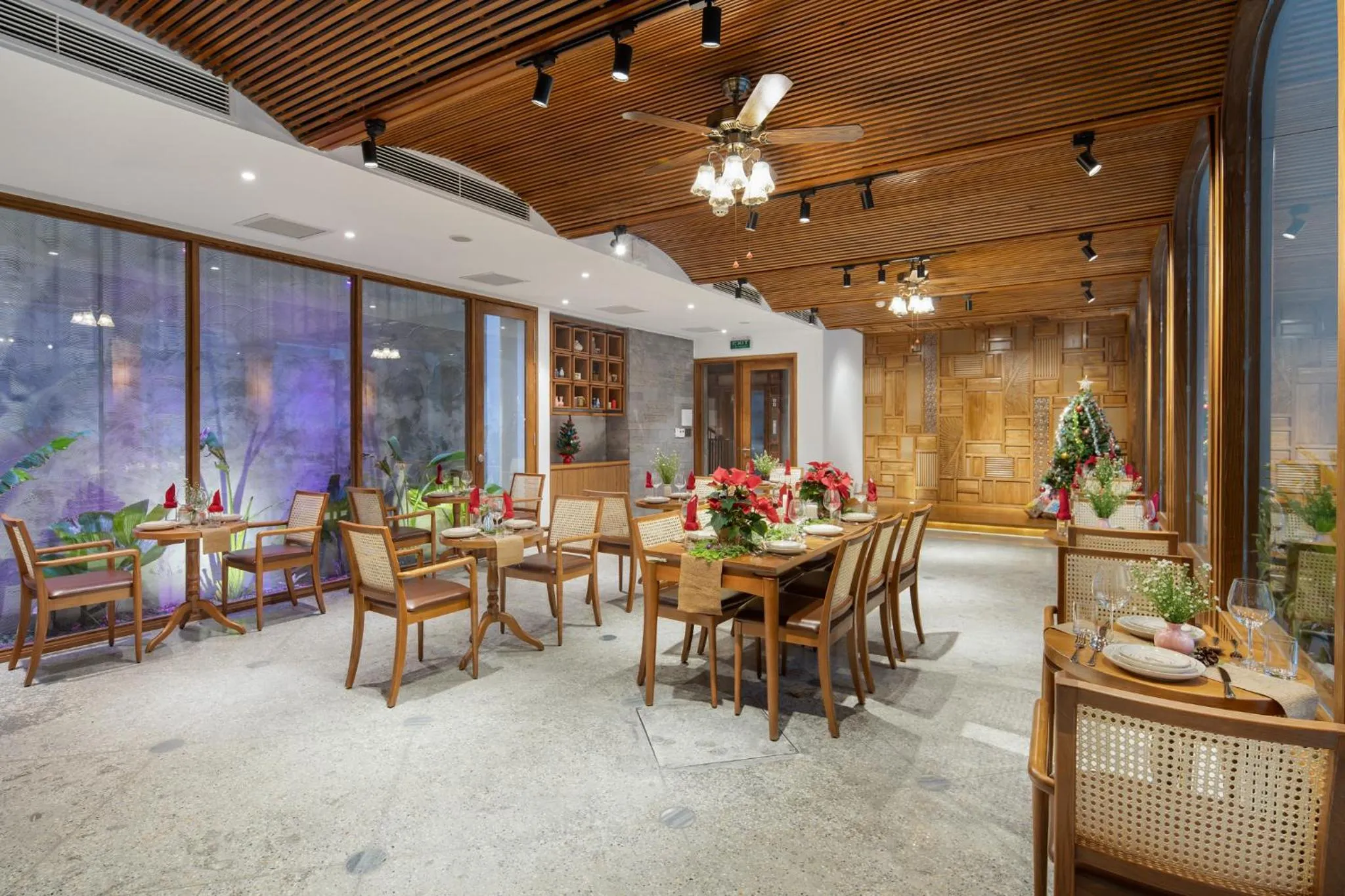 Restaurant/places to eat in VernalHome Boutique Danang