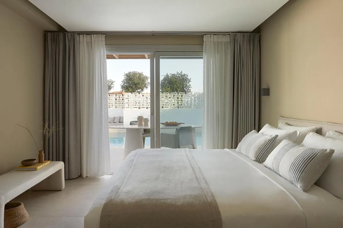 Bed in PAROCKS Luxury Hotel & Spa