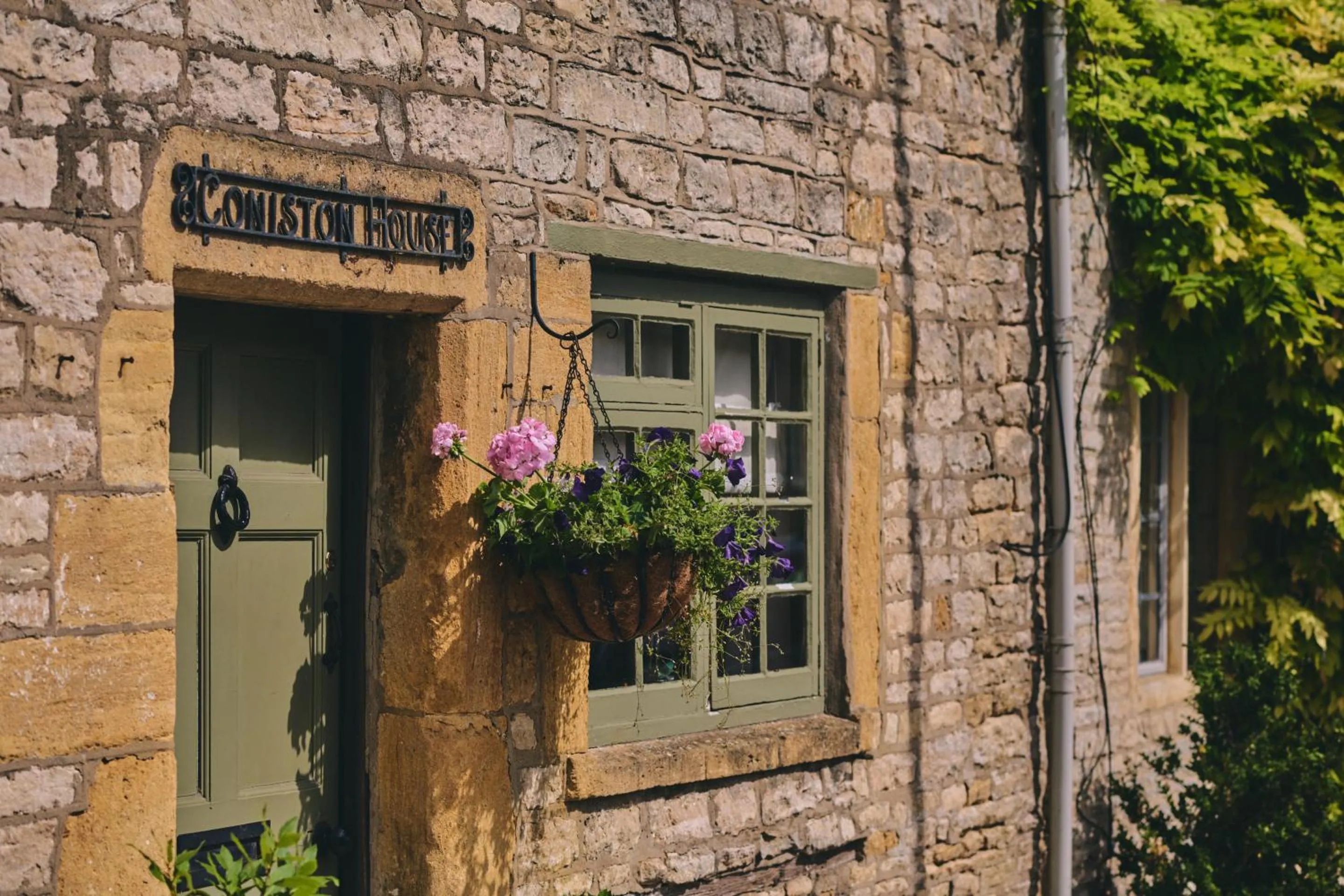 Facade/entrance in Coniston House - Eco Hot Tub
