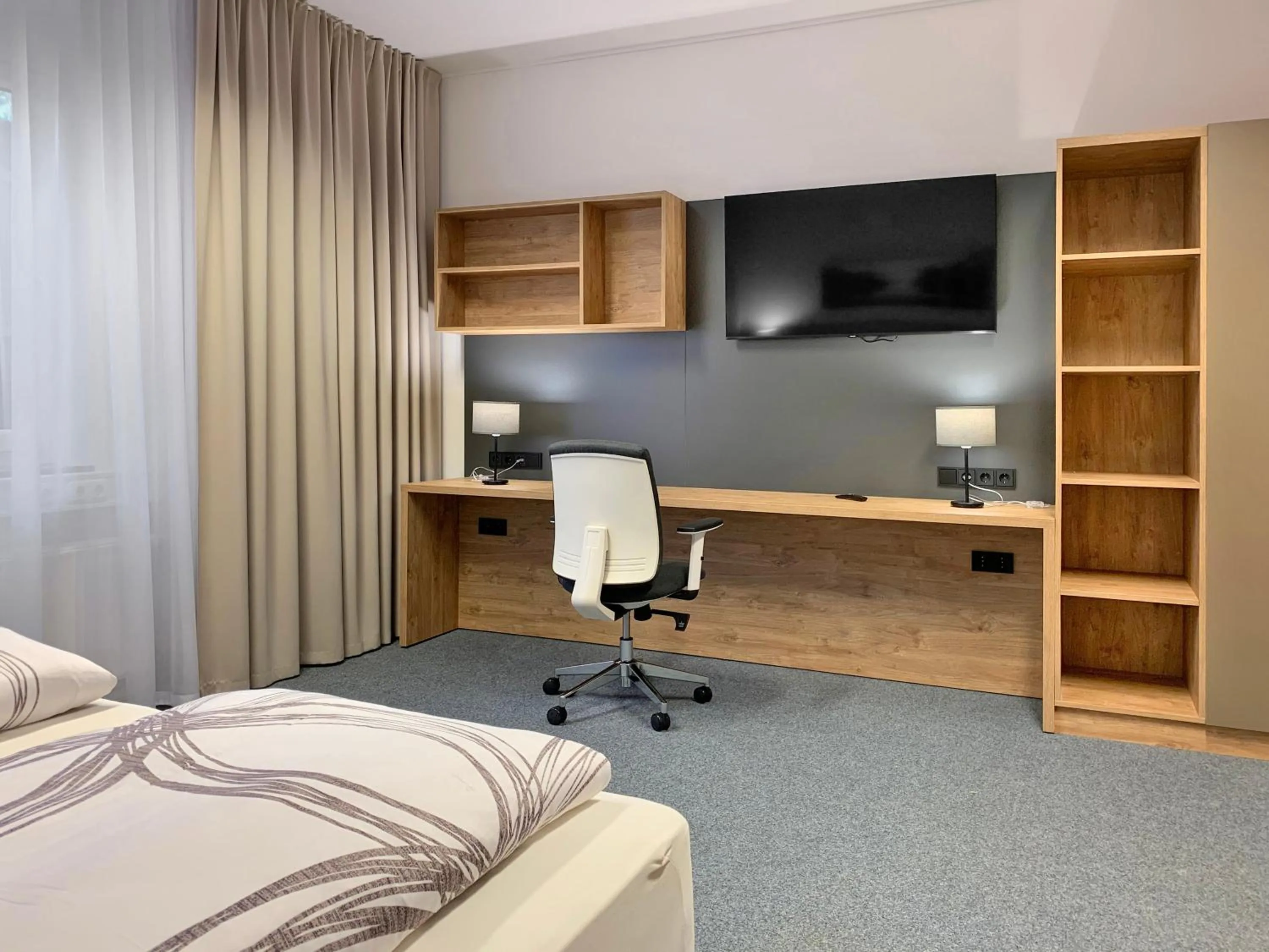 BELLEVUE-Boardinghouse