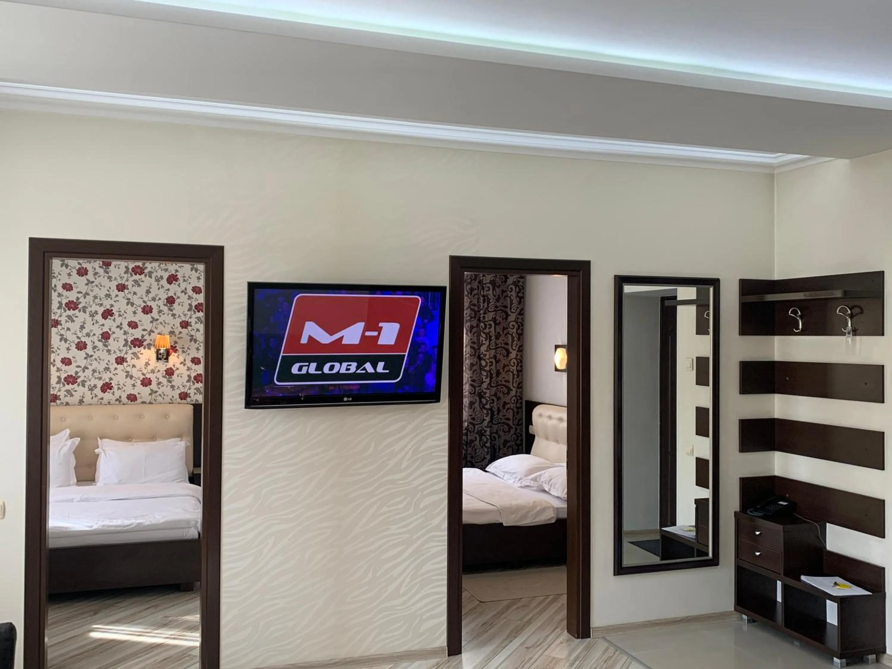 TV and multimedia, Bed in Aparthotel