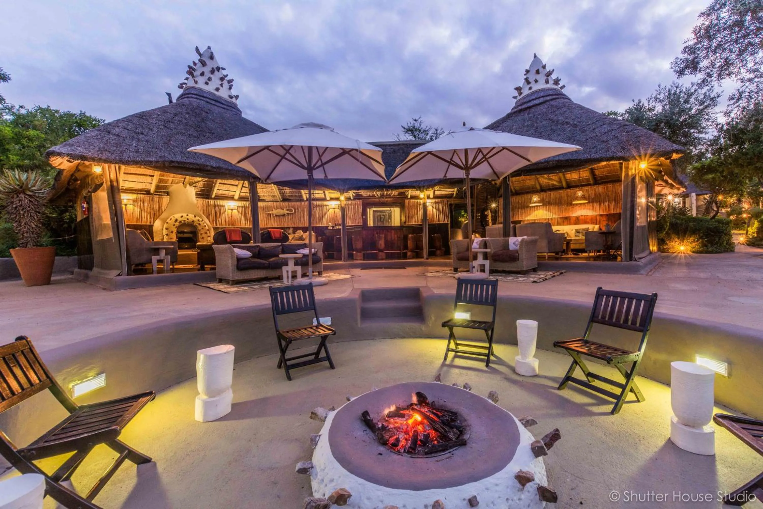Property building in Safari Lodge - Amakhala Game Reserve