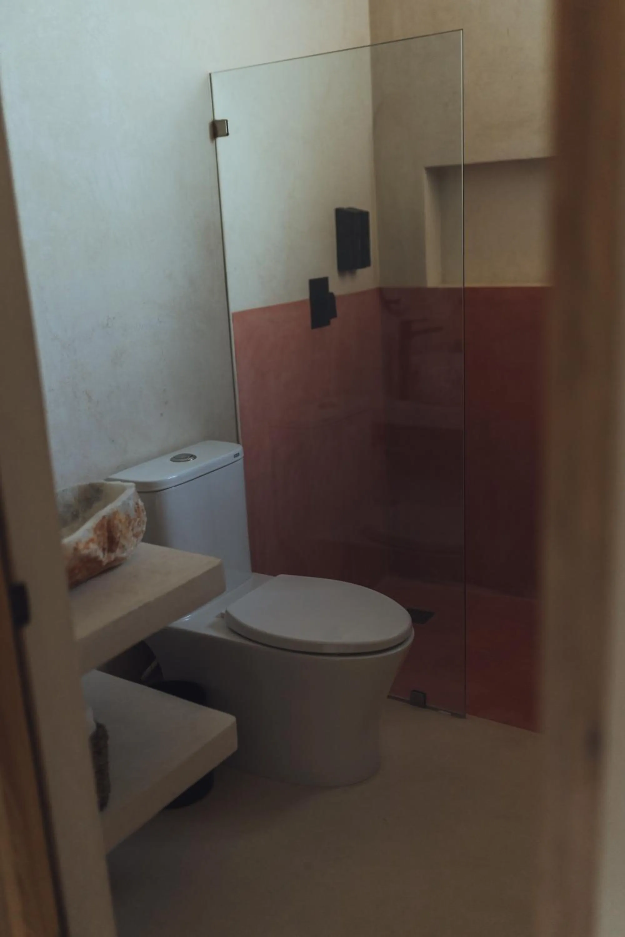 Toilet in Casa Peregrino Holbox