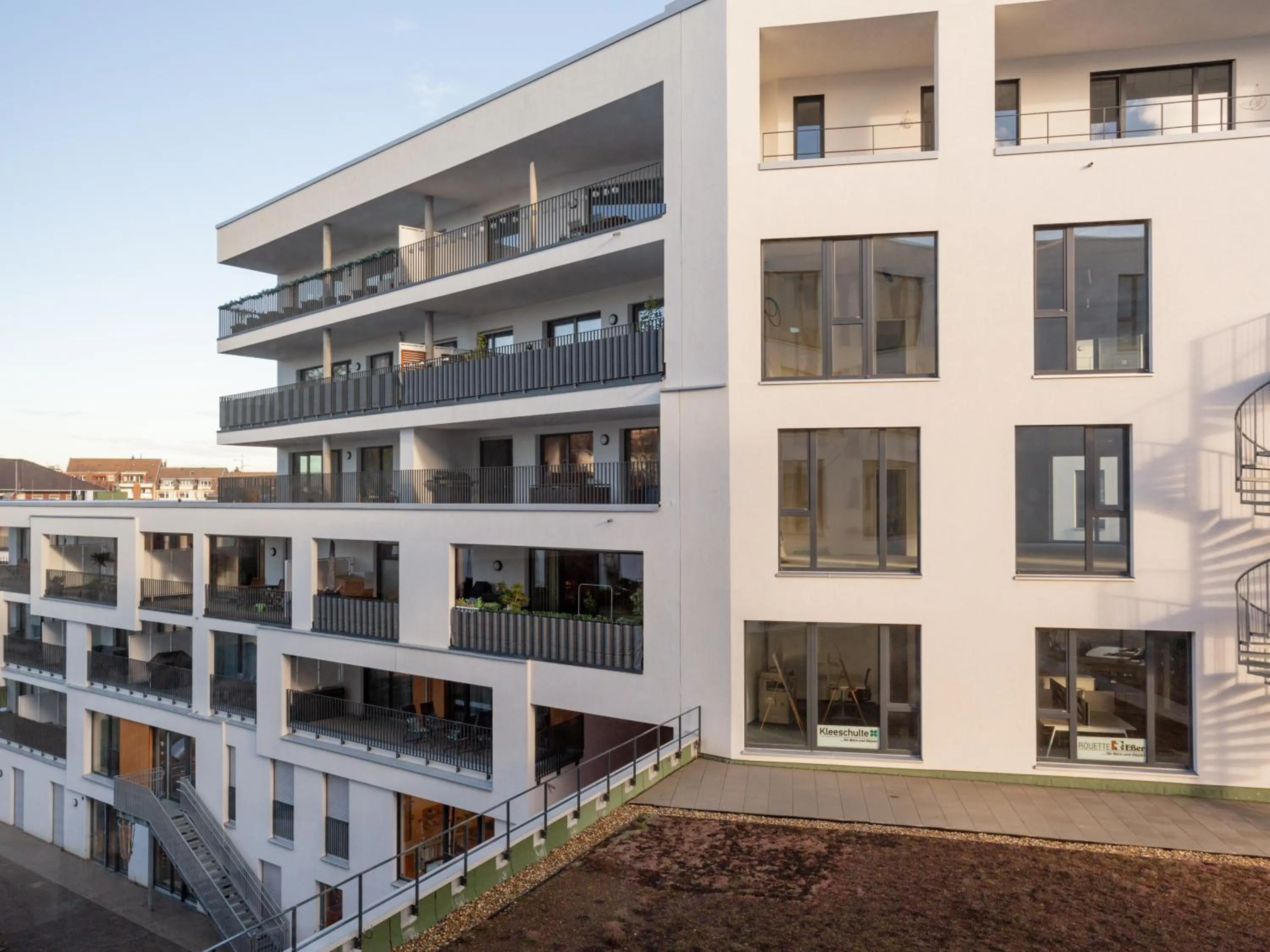 Property building in Limehome Mönchengladbach Fliethstraße