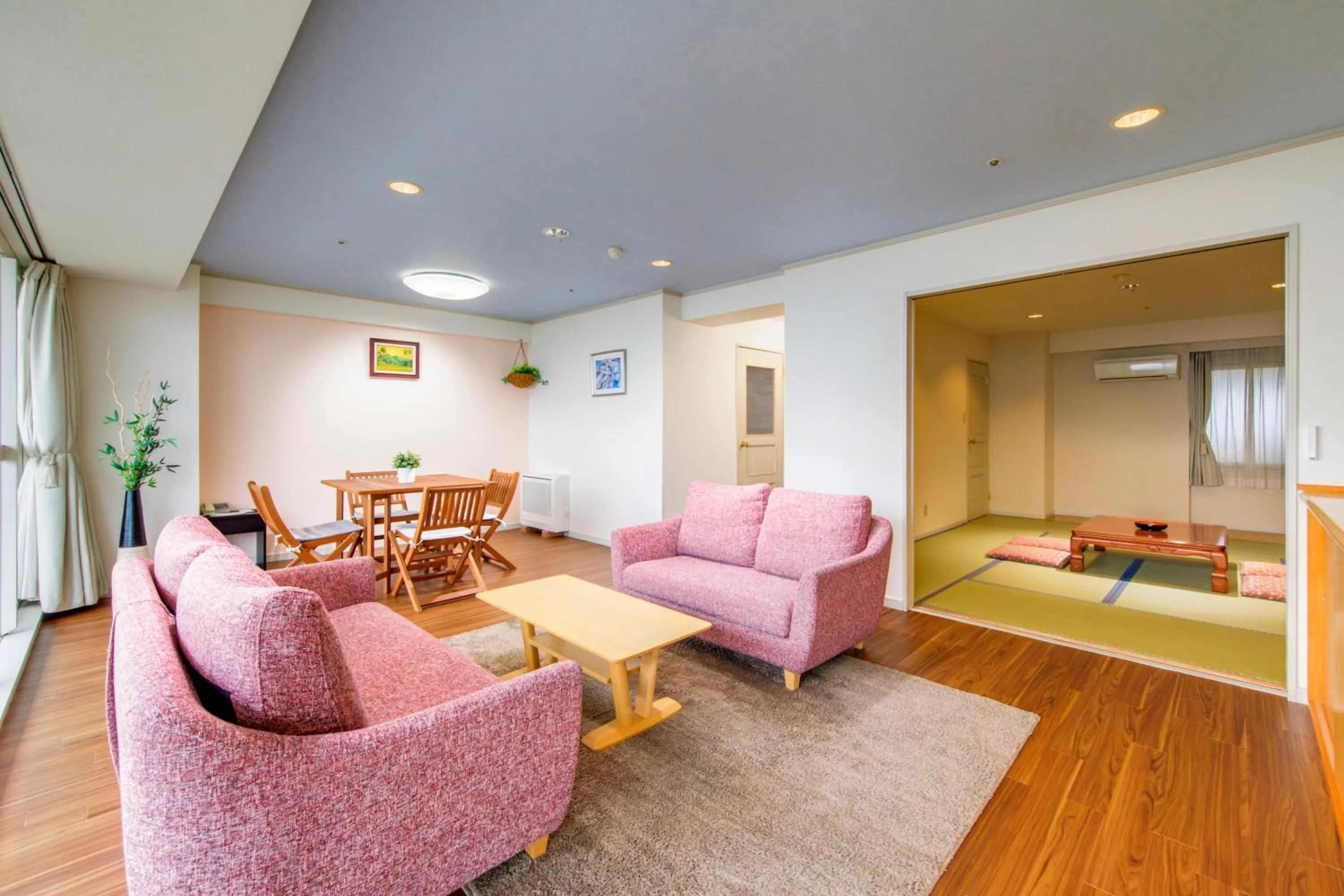 Maholova Minds Miura