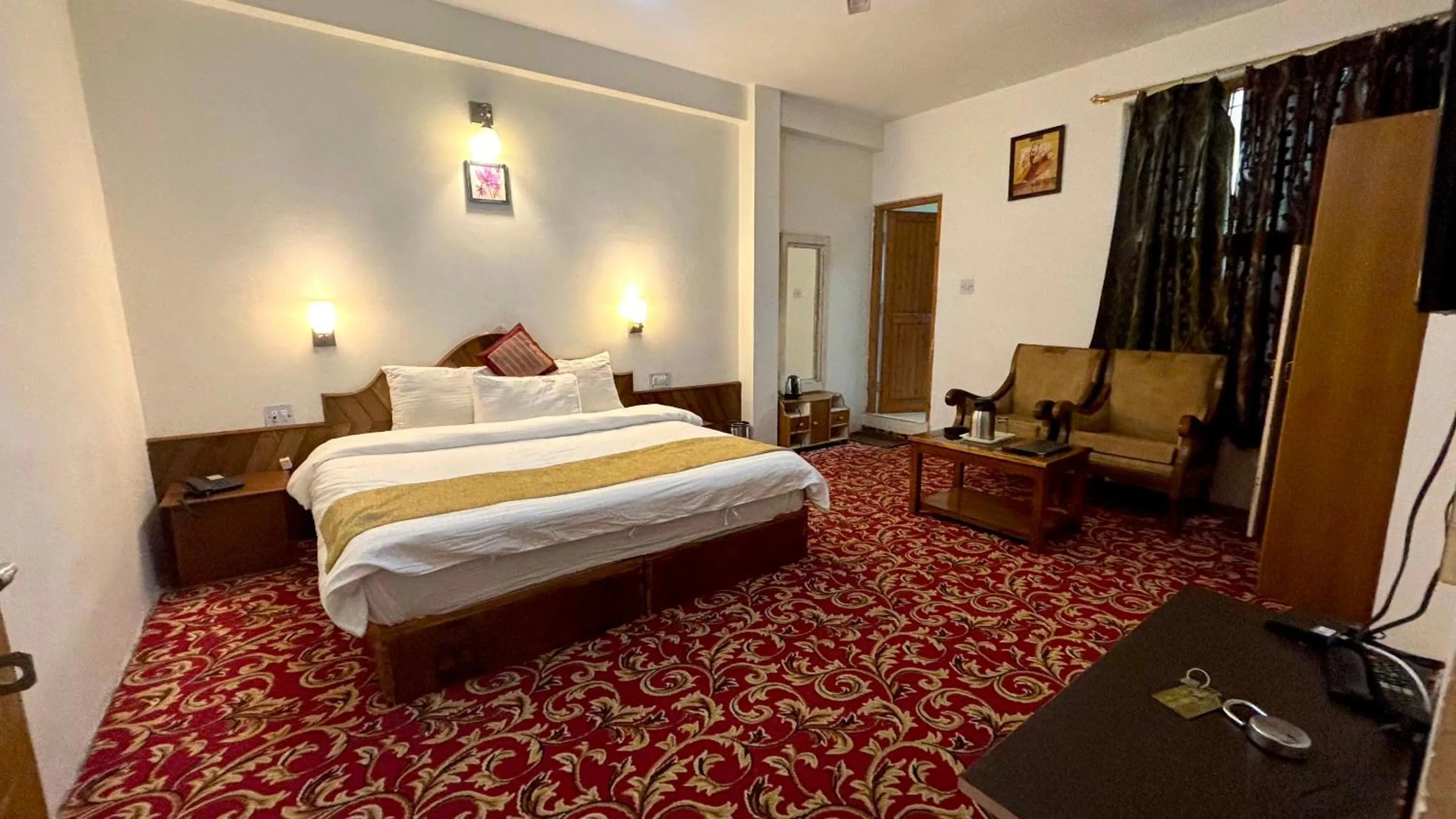 Bed in Countryside Himalayan Resort