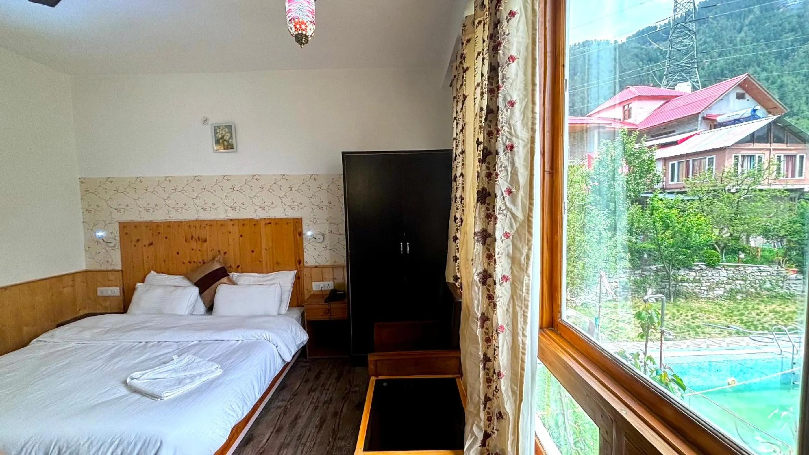 Bed in Countryside Himalayan Resort