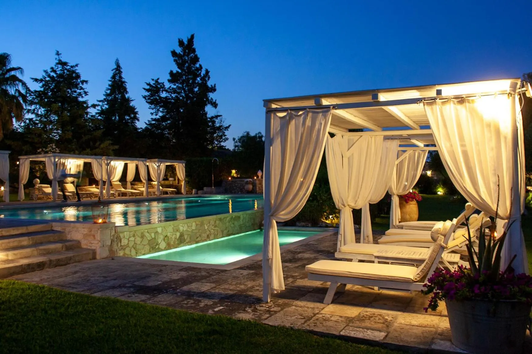 Swimming pool in Naturalis Bio Resort