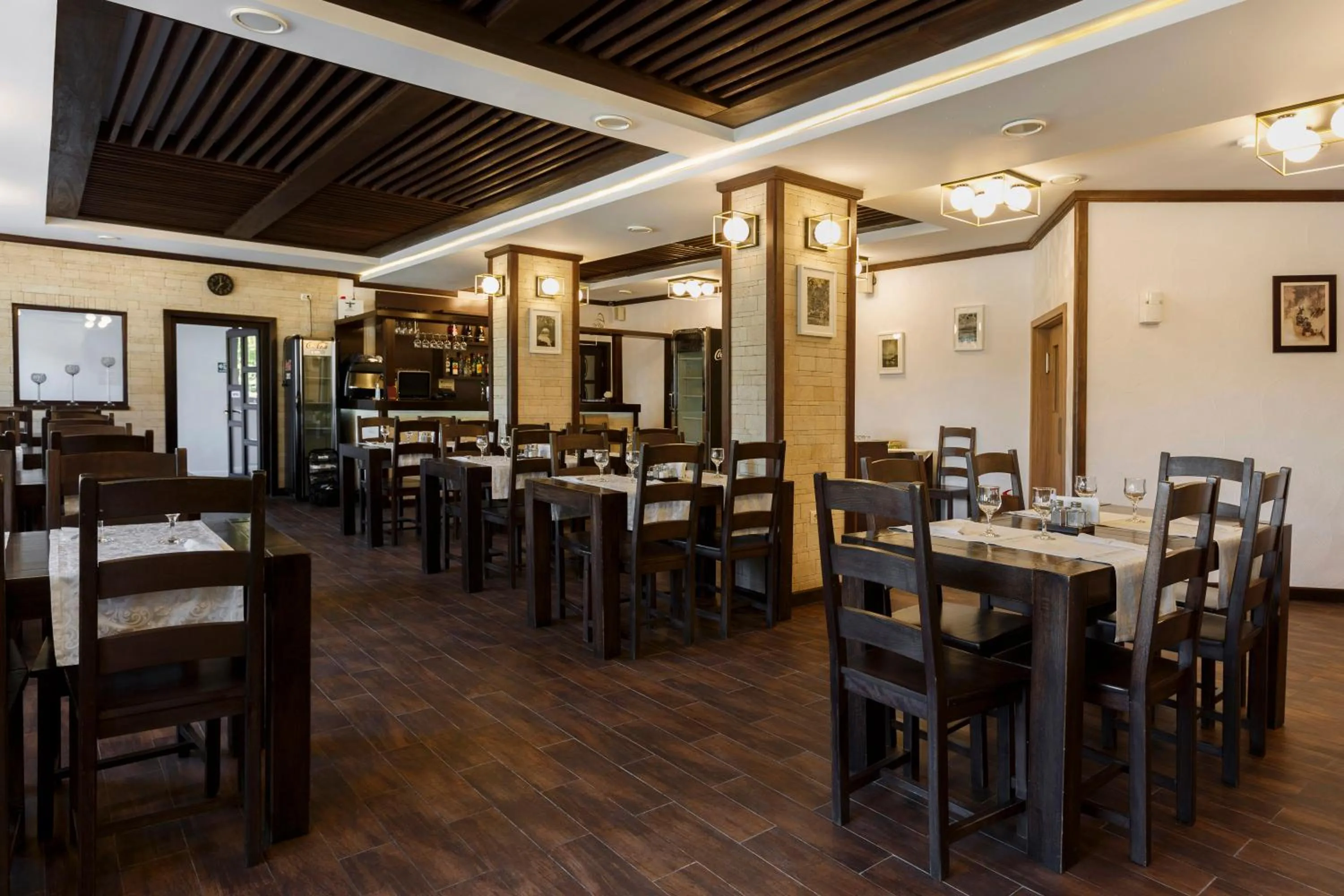 Restaurant/places to eat in Manor Ski Hotel