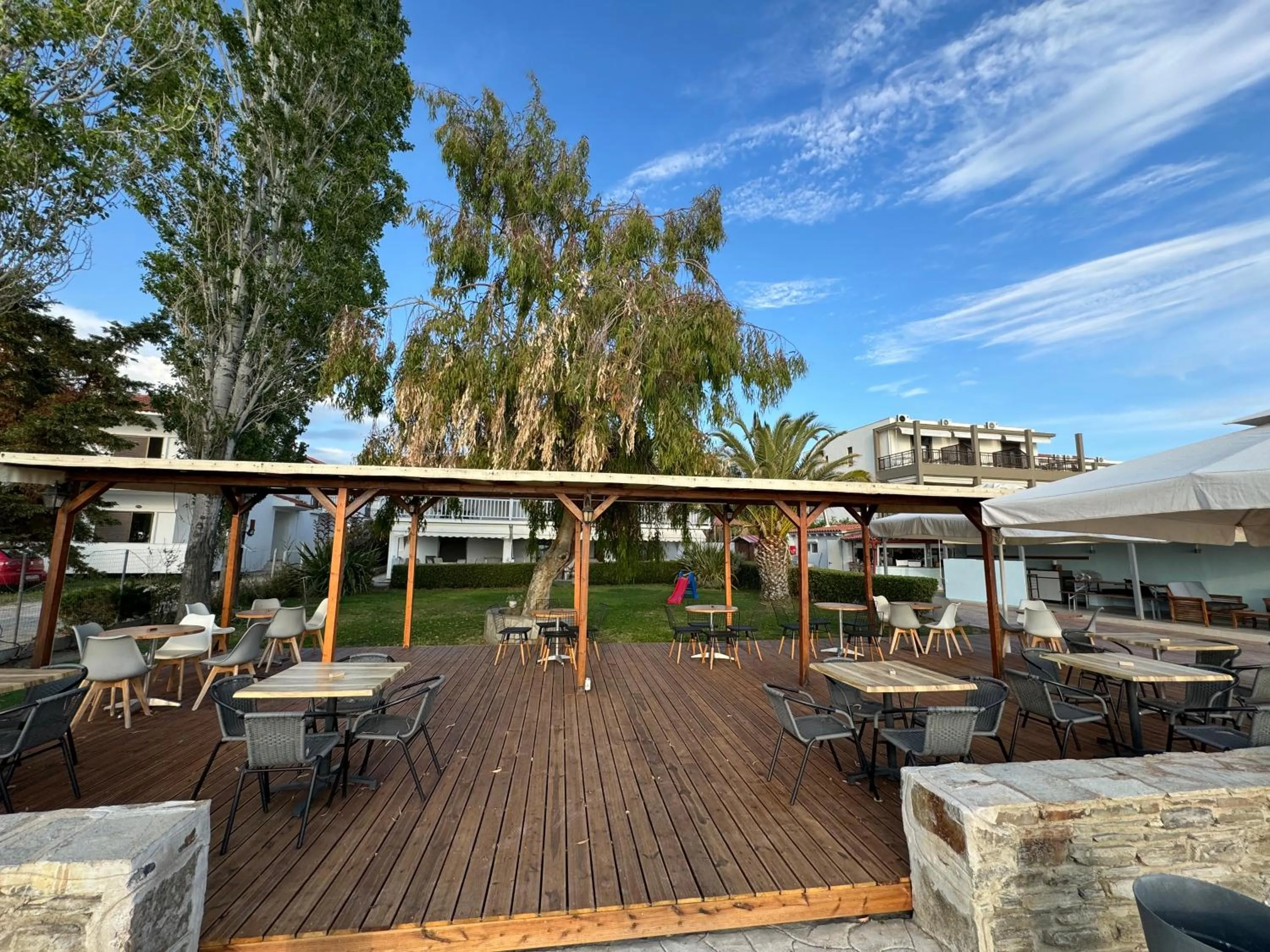 Restaurant/places to eat in Regos Resort Hotel