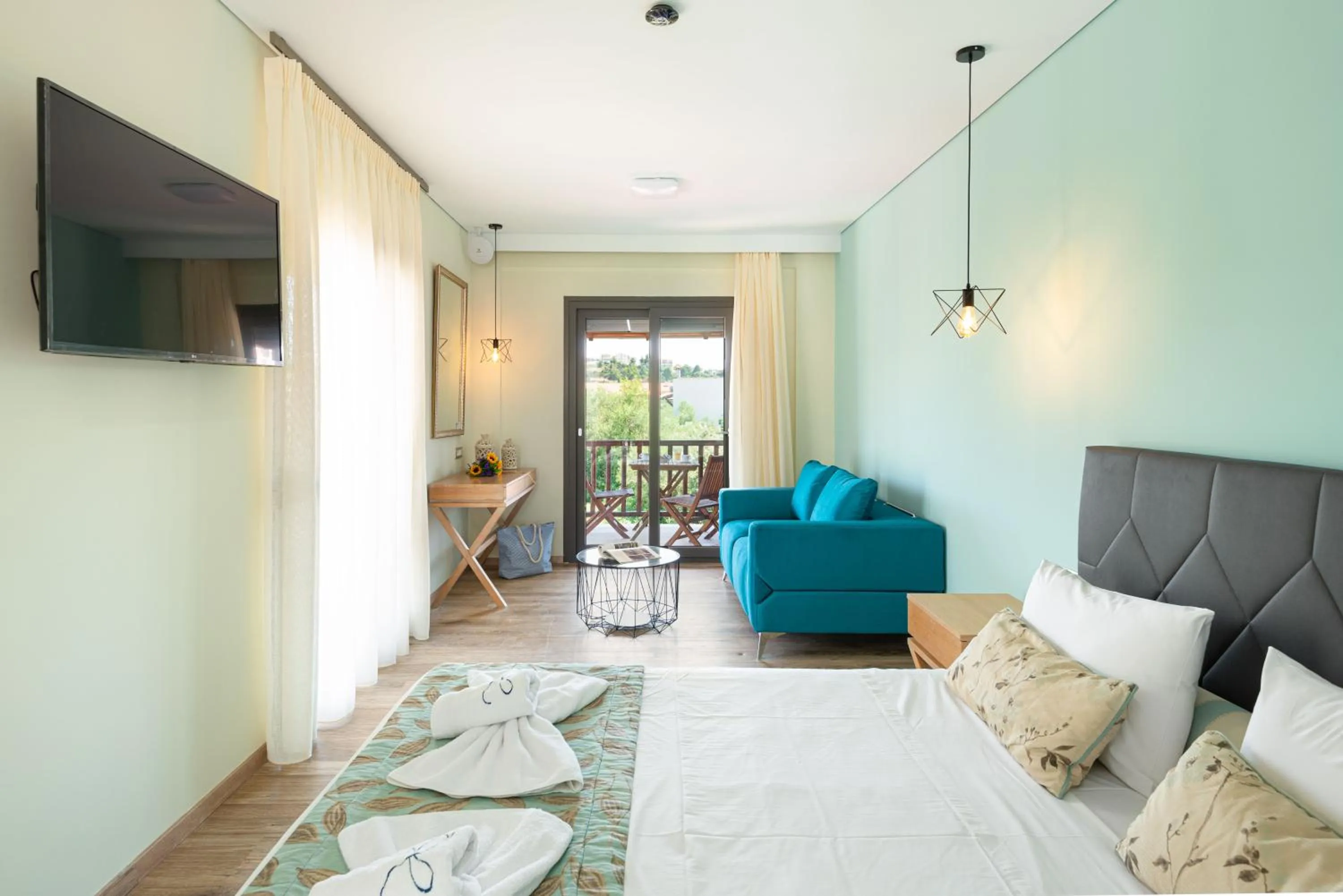 Photo of the whole room, Bed in Regos Resort Hotel