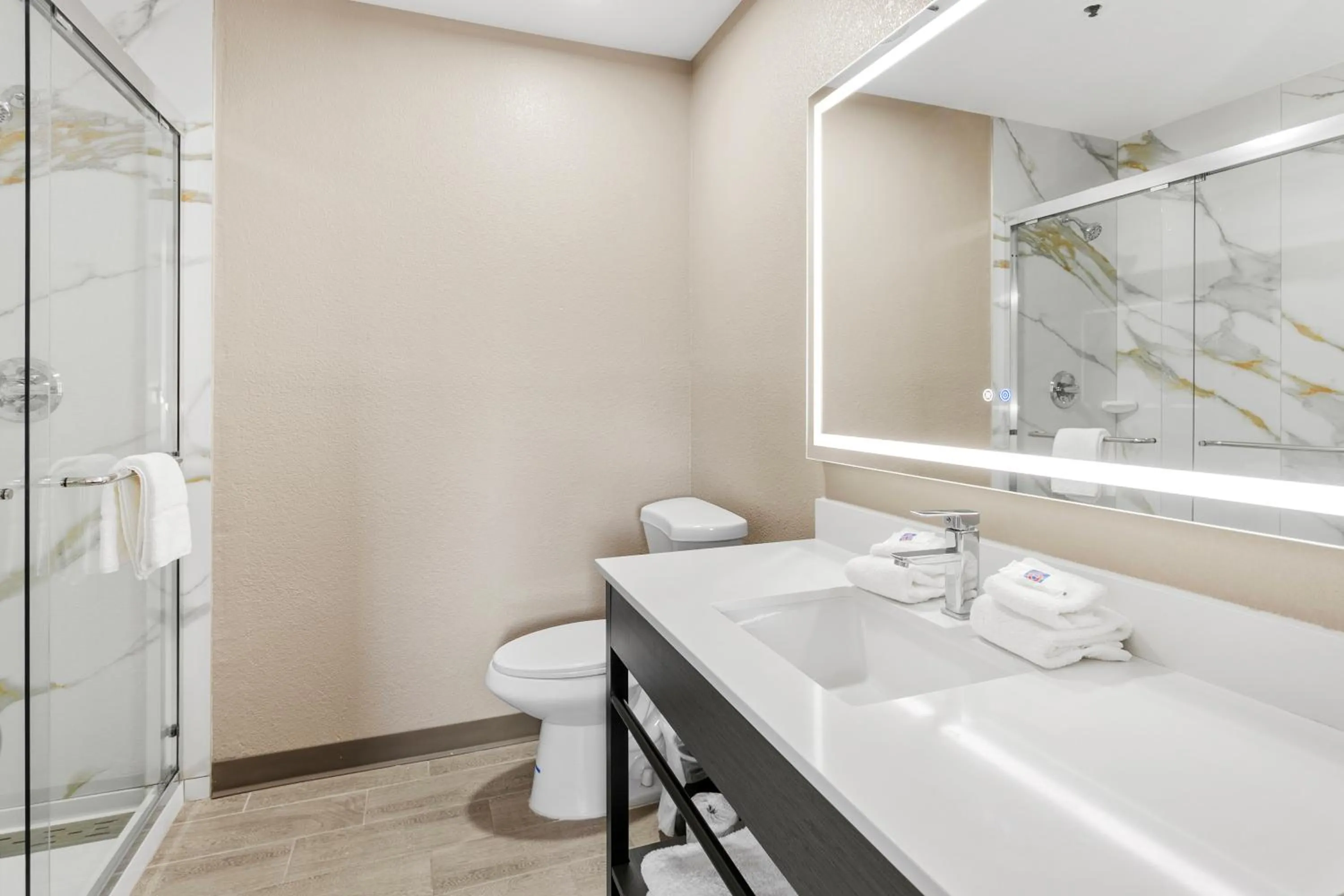 Bathroom in Motel 6 Tempe, AZ Elliot Road