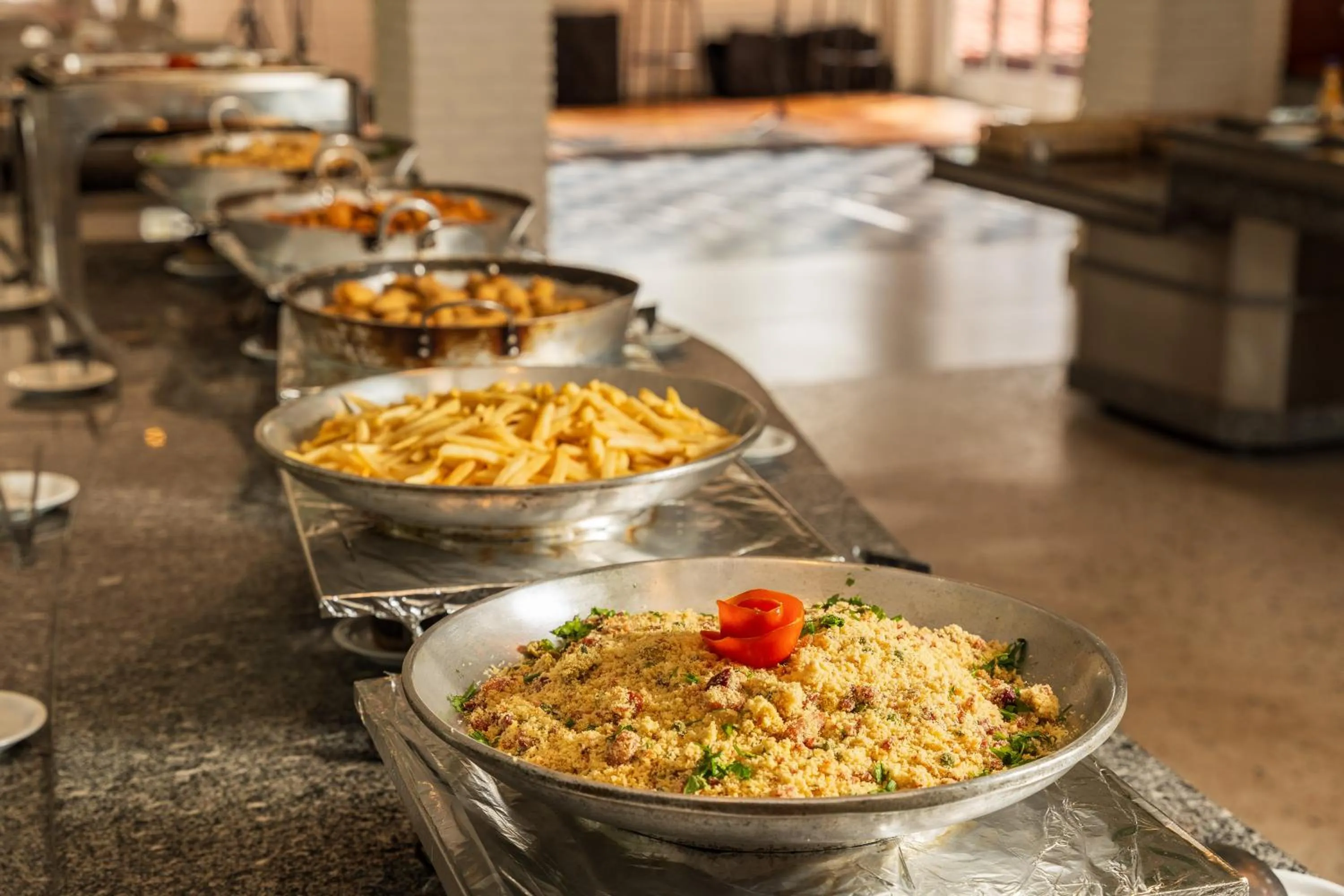 Restaurant/places to eat in Grinbergs Village Hotel