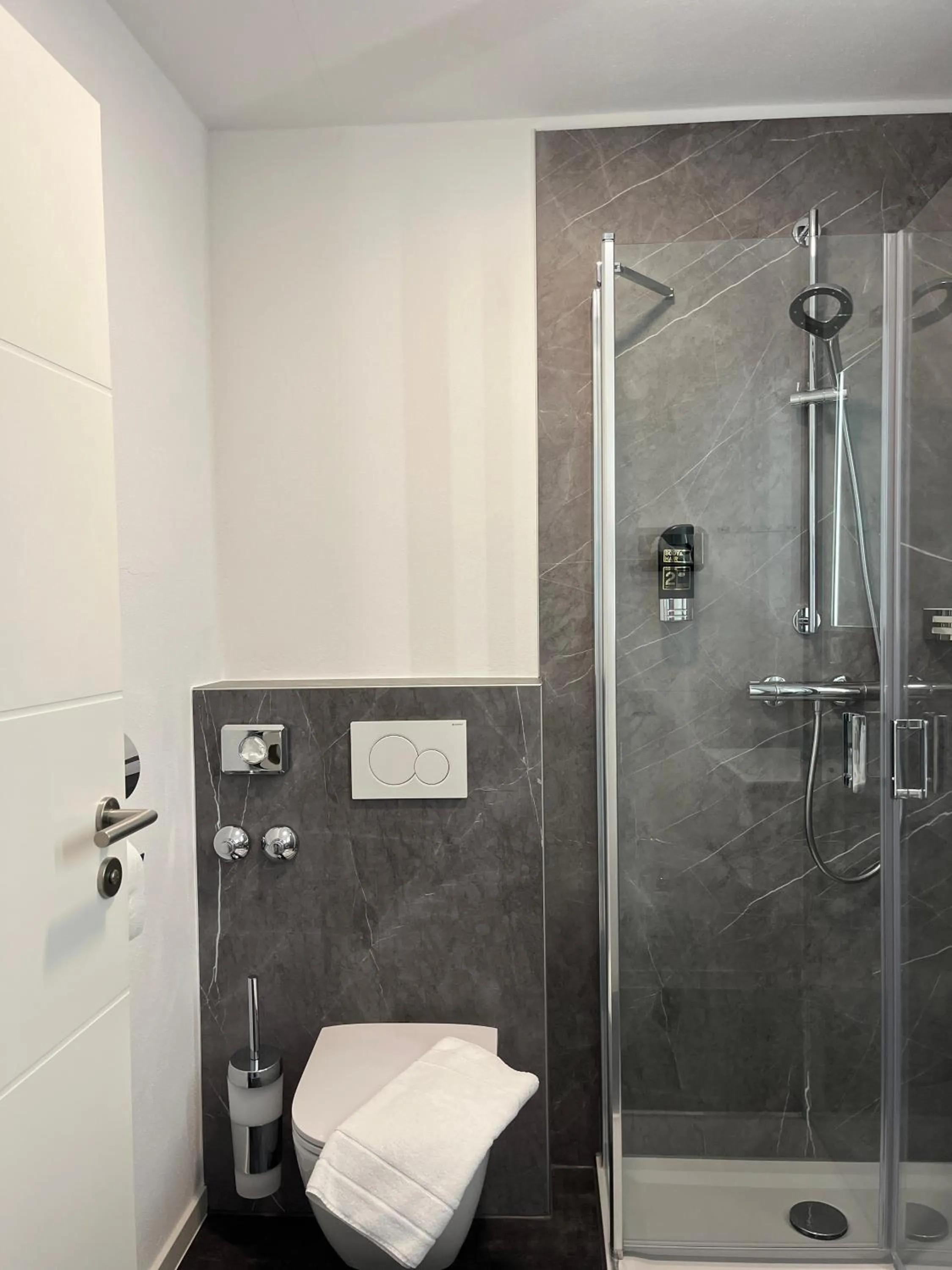 Shower in Berghotel Waidmannsheil