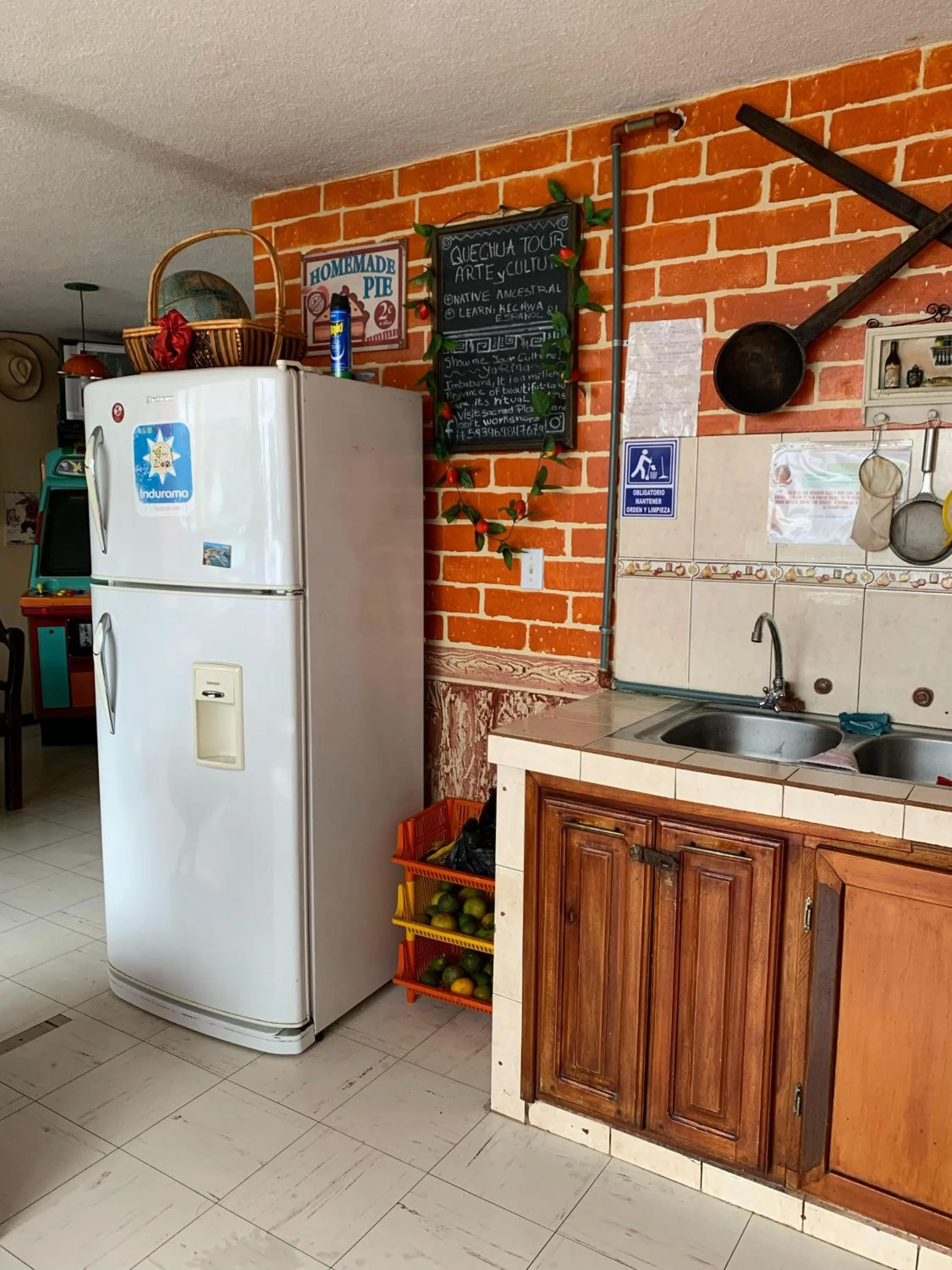 Kitchen or kitchenette in Flying Donkey