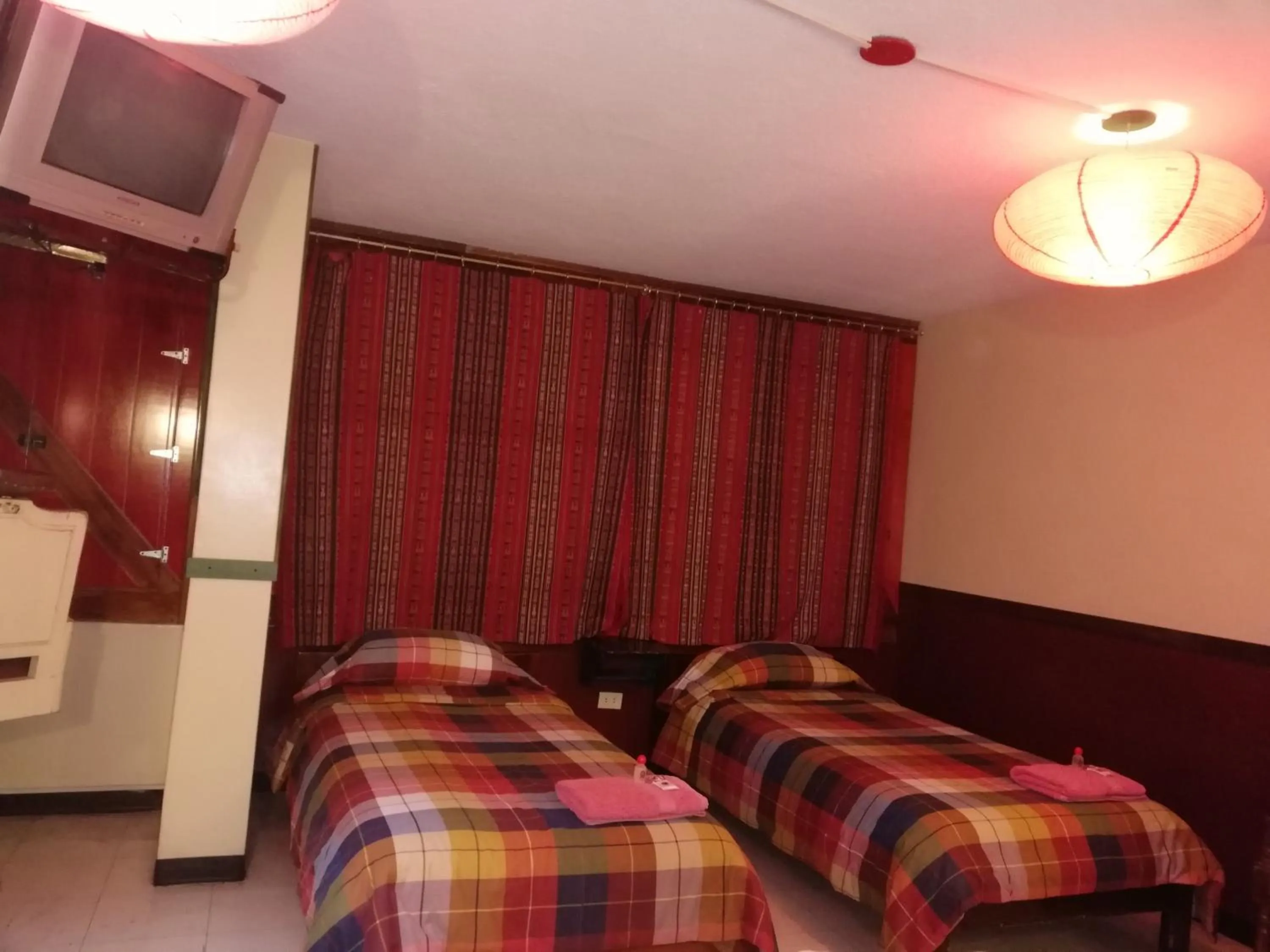 Bed in Flying Donkey