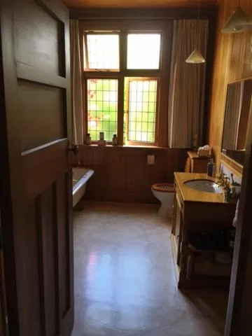Bathroom in Hewling's Manor