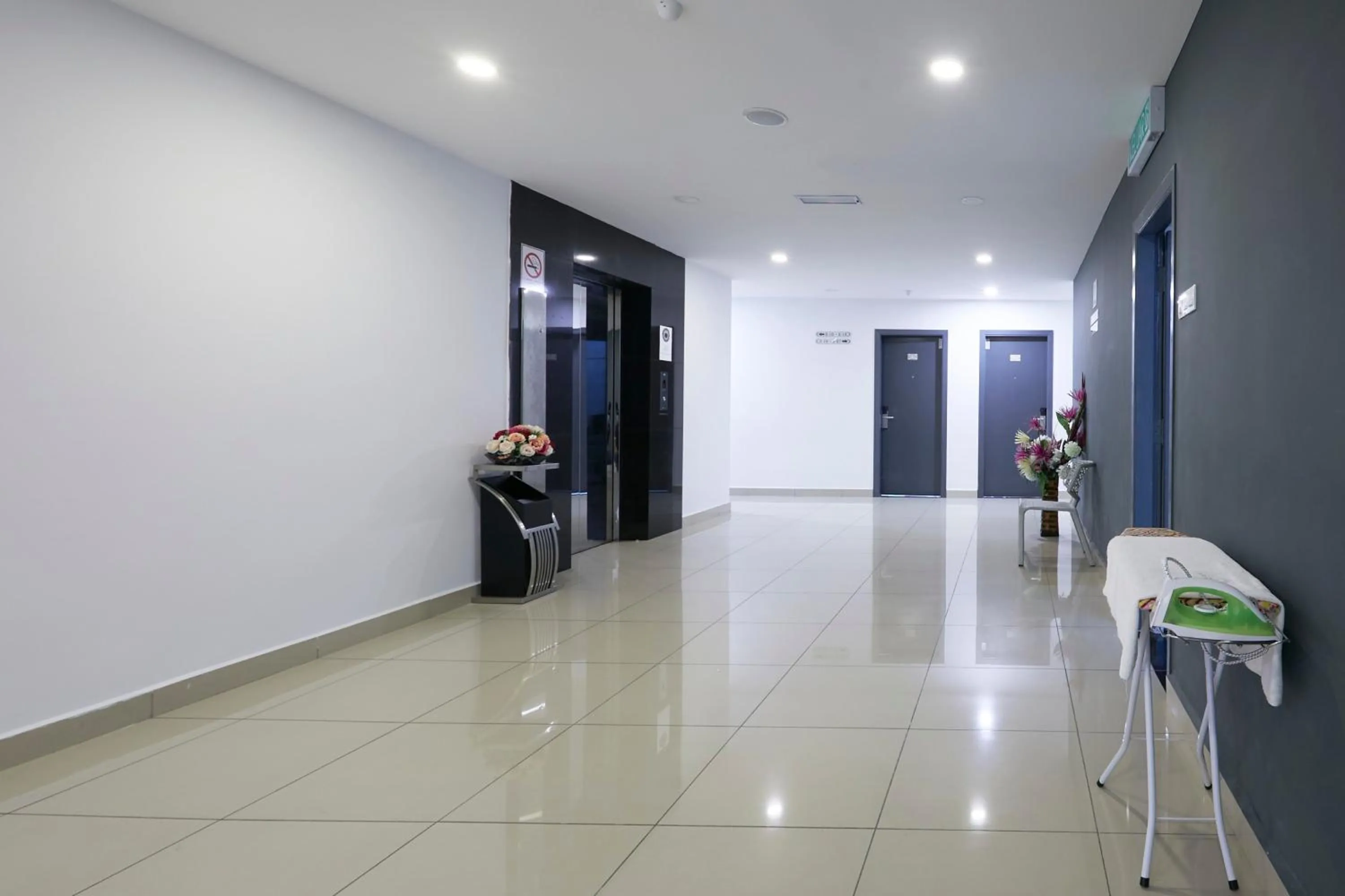 elevator in East Sun Hotel Sekinchan Self Check In