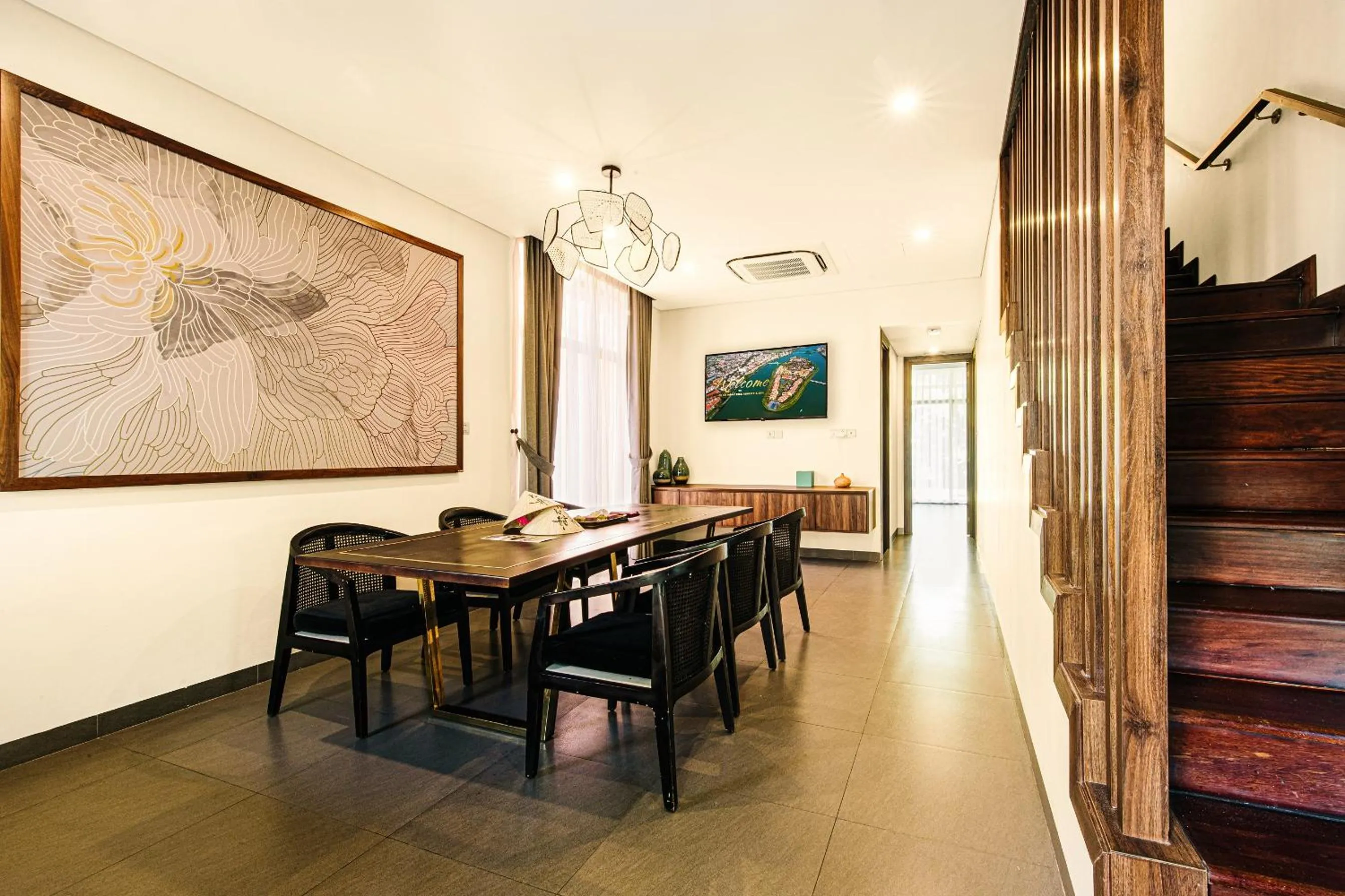 TV and multimedia in Hoi An Memories Resort & Spa