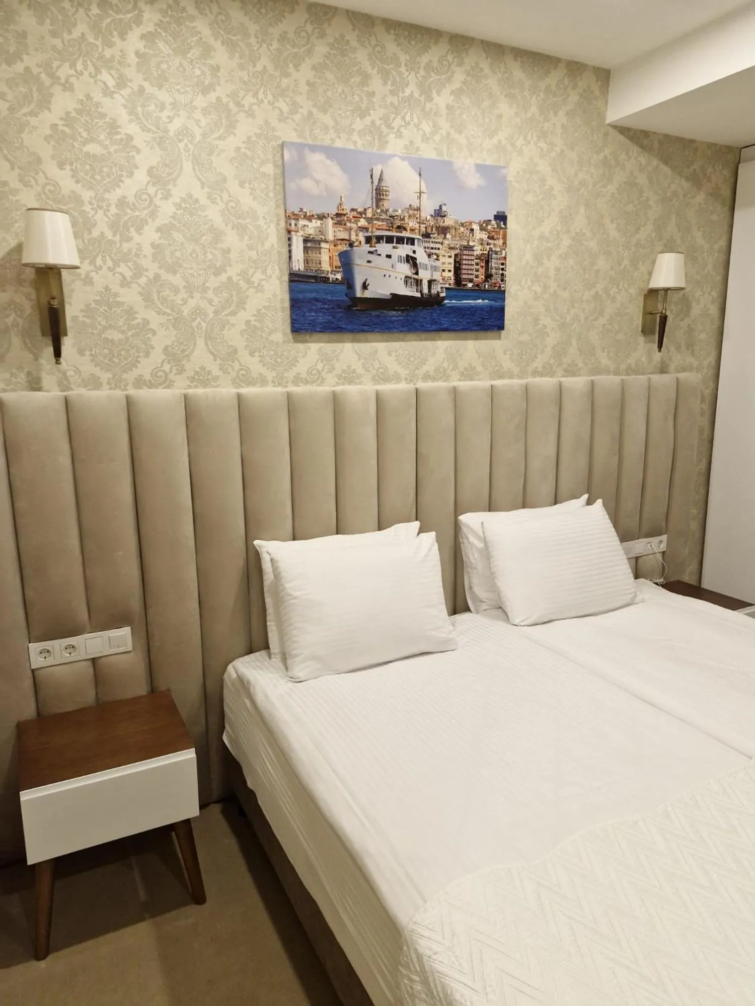 Bed in Mr BEYAZ HOTEL