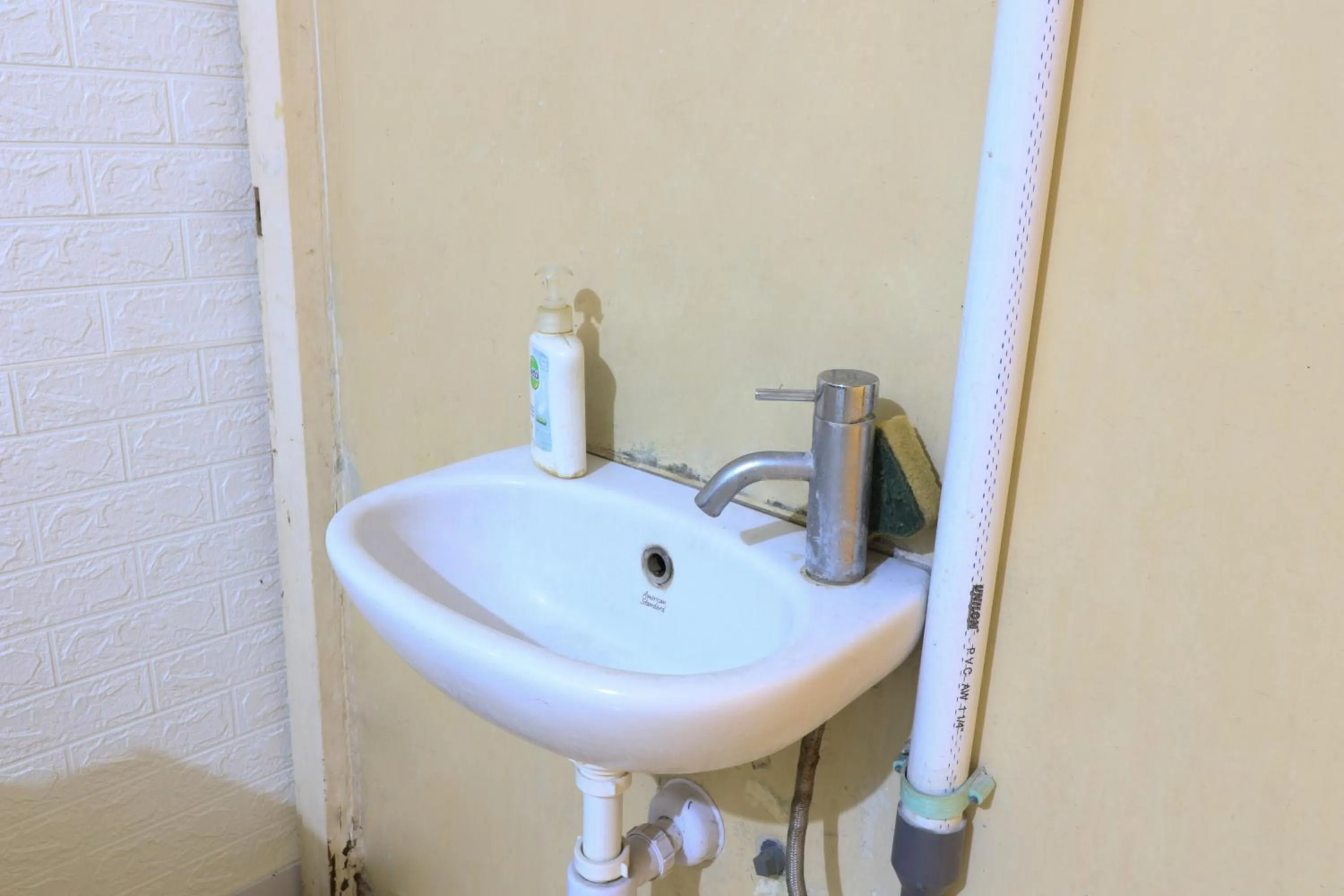 Bathroom in Eiffel Residence Batu Tulis 37 - Female Only