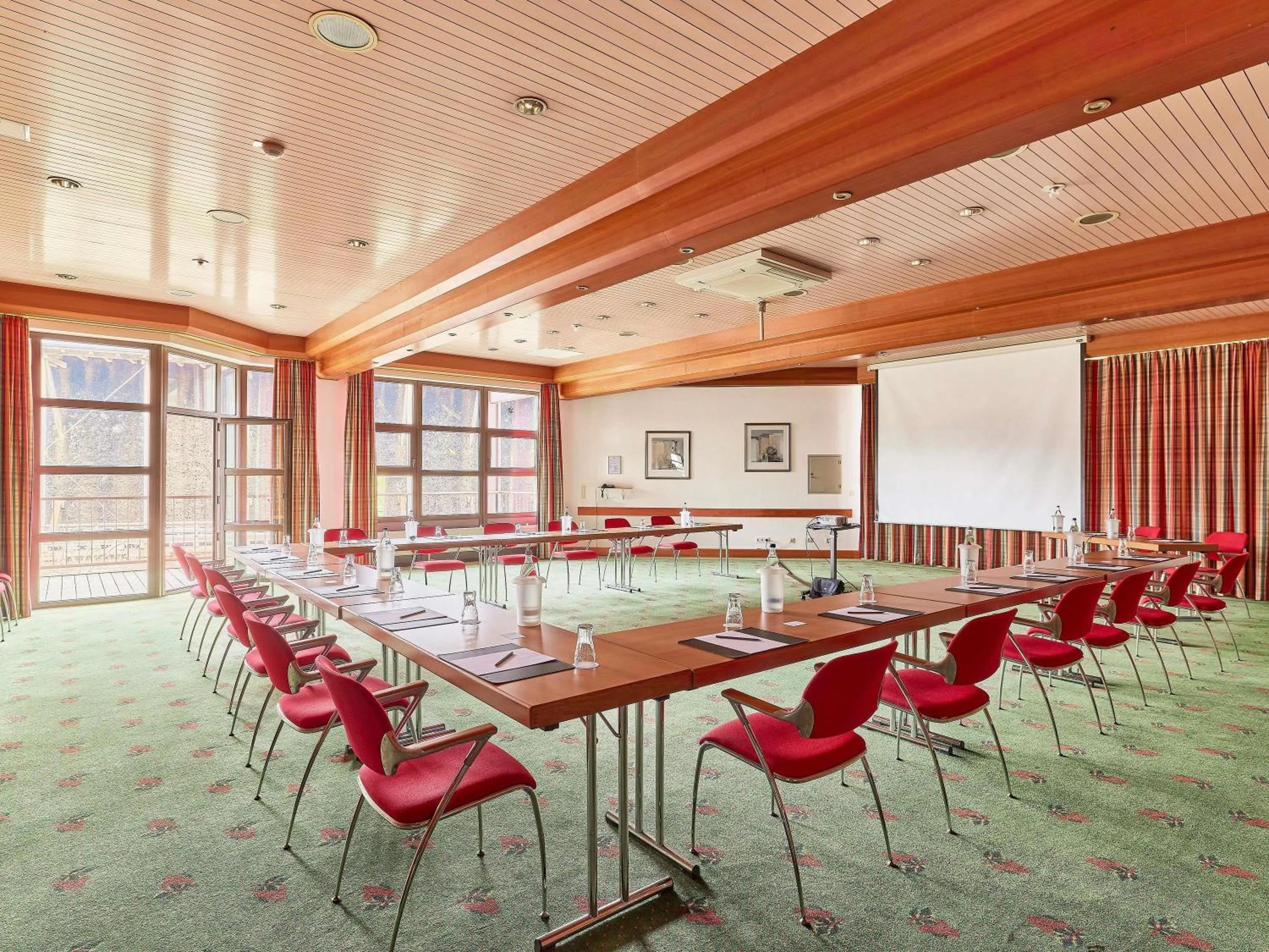 Meeting/conference room in Mercure Hotel Bad Duerkheim An Den Salinen