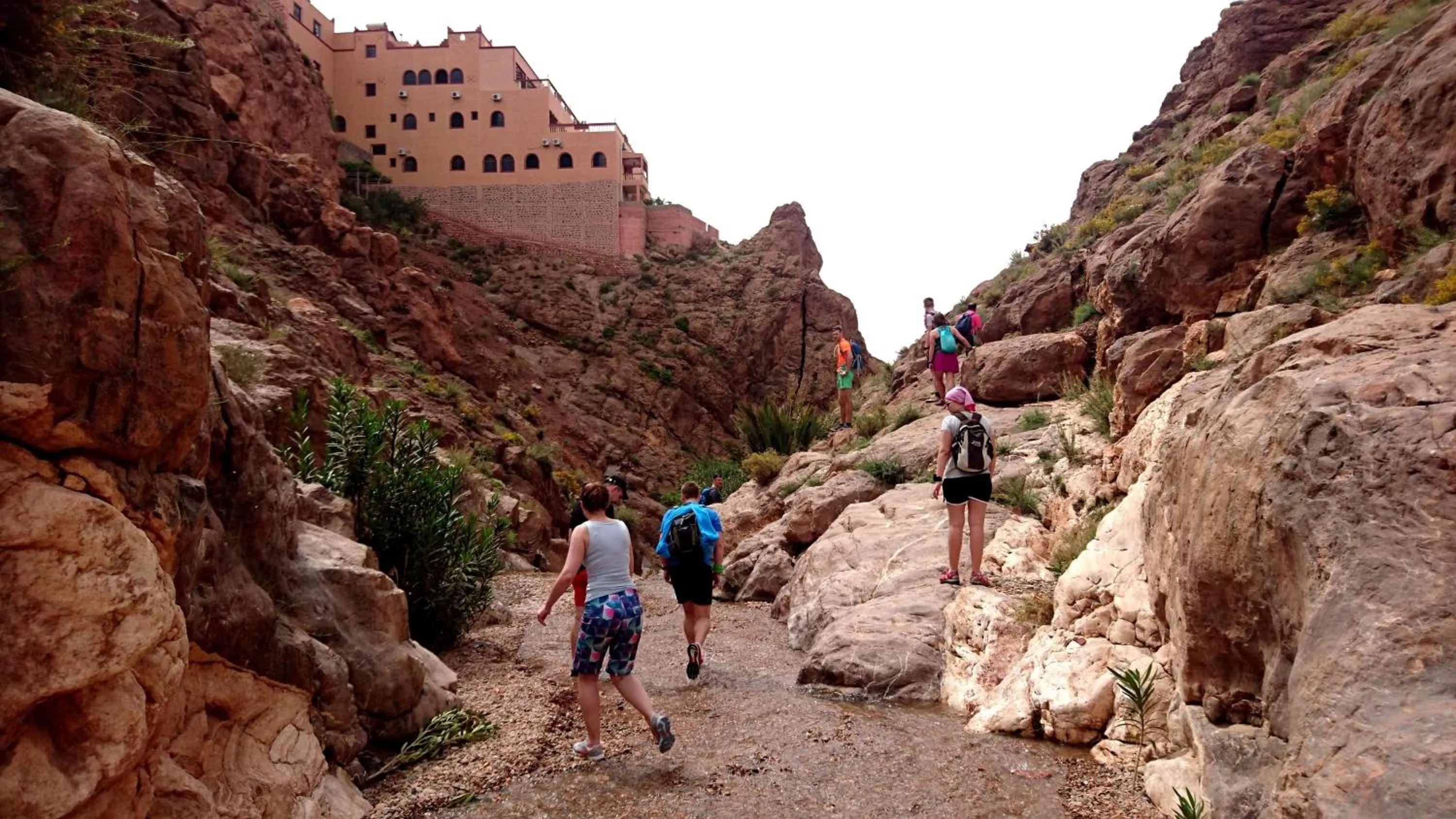 People in Maison D'hôte La Vallée Des Figues