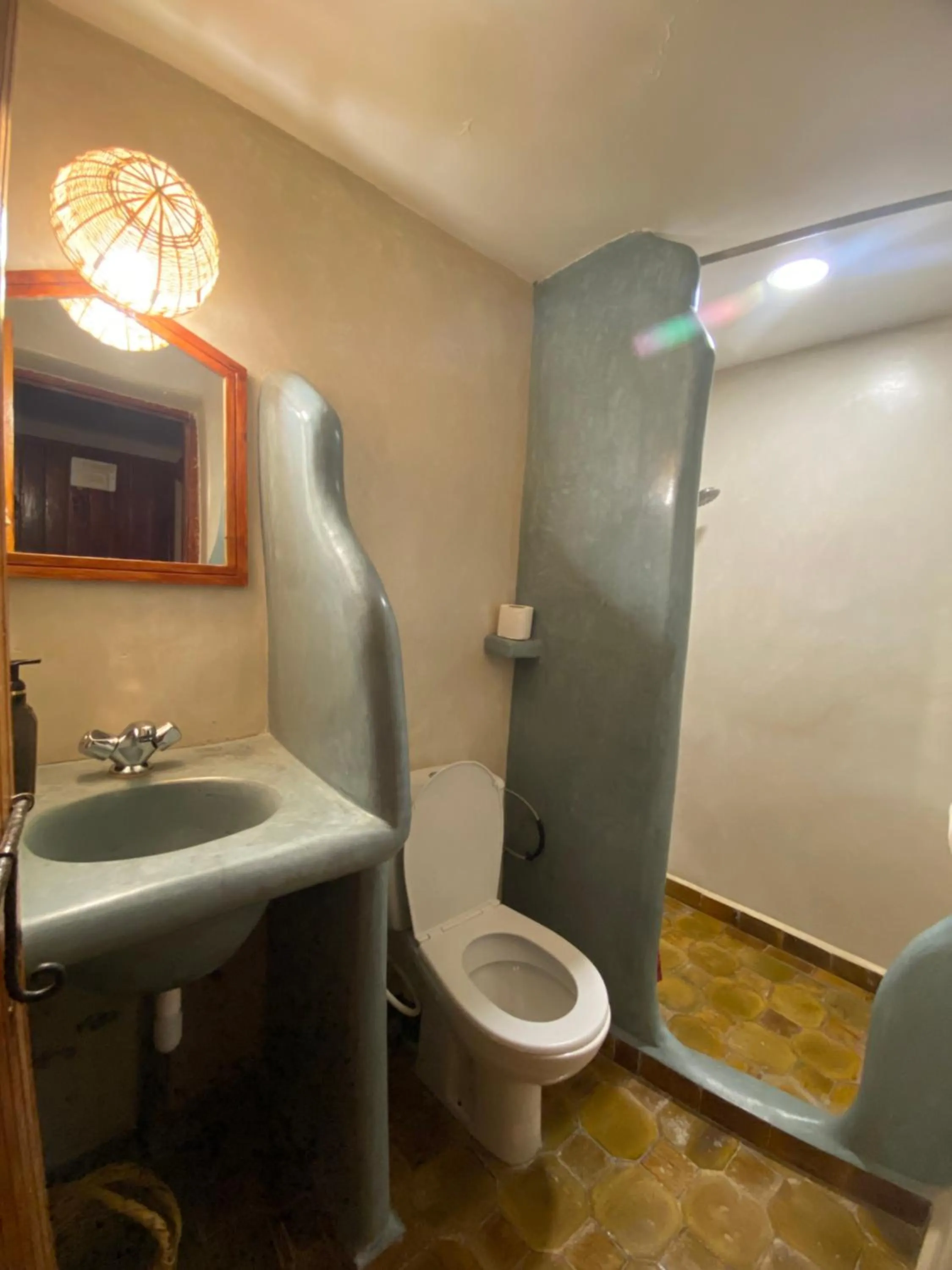 Bathroom in Maison D'hôte La Vallée Des Figues