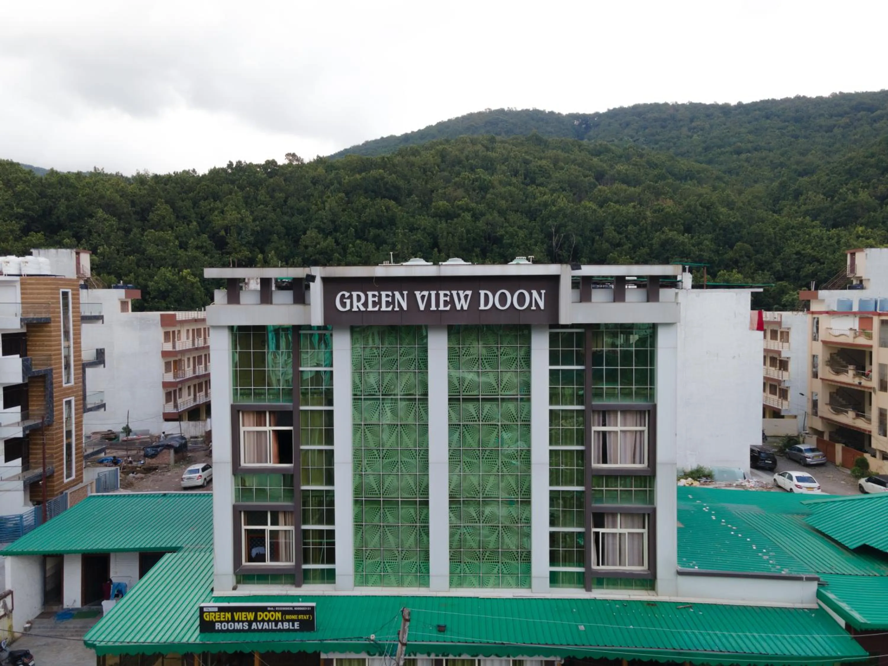 Property building in Home Stay Green View Doon