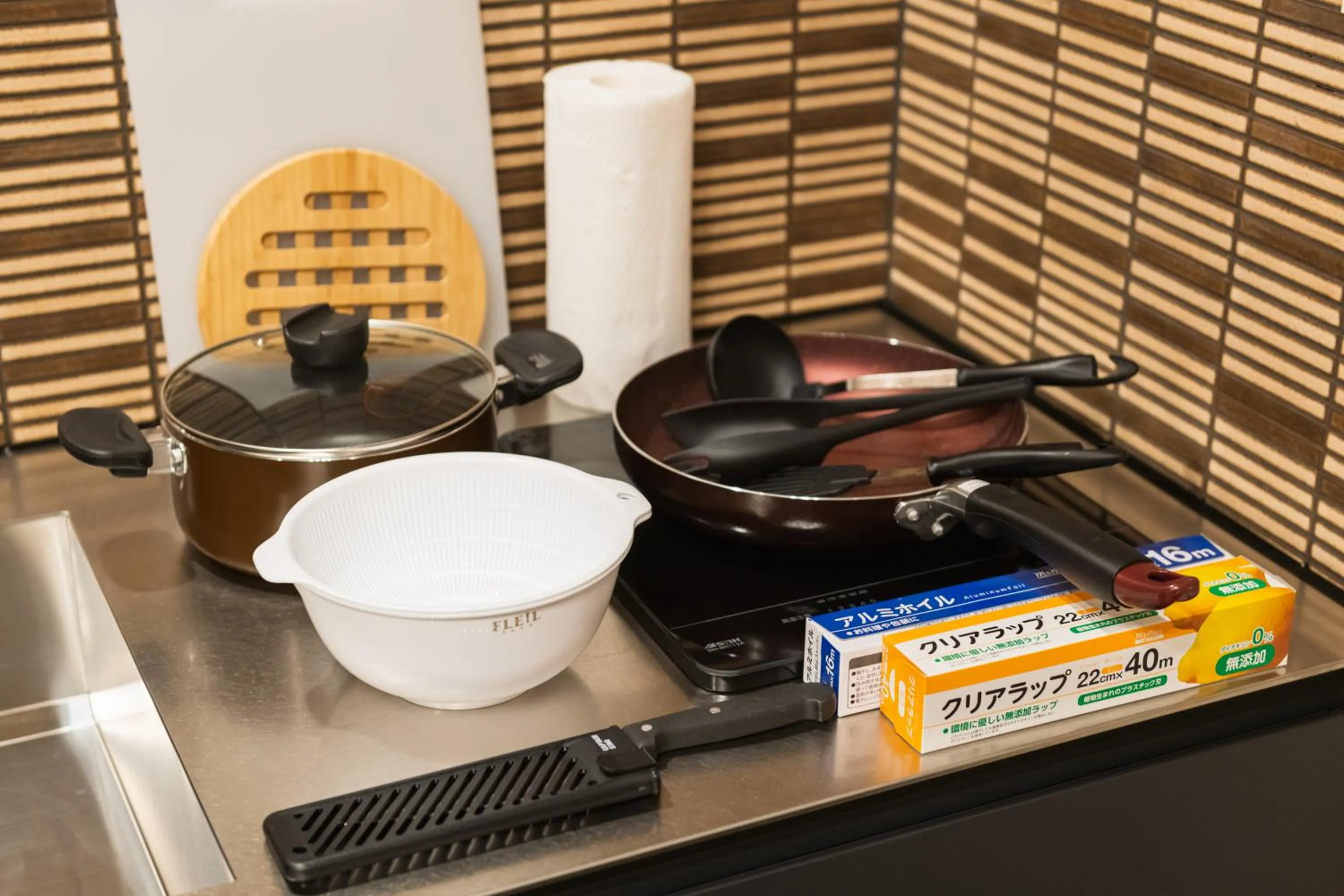 Photo of the whole room in GRAND BASE Urakami