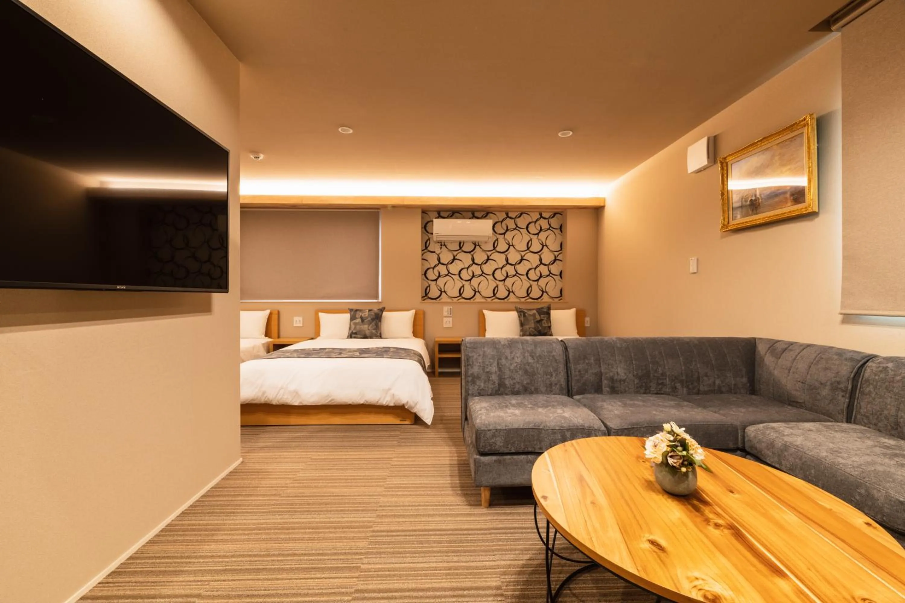 Seating area, Bed in GRAND BASE Urakami