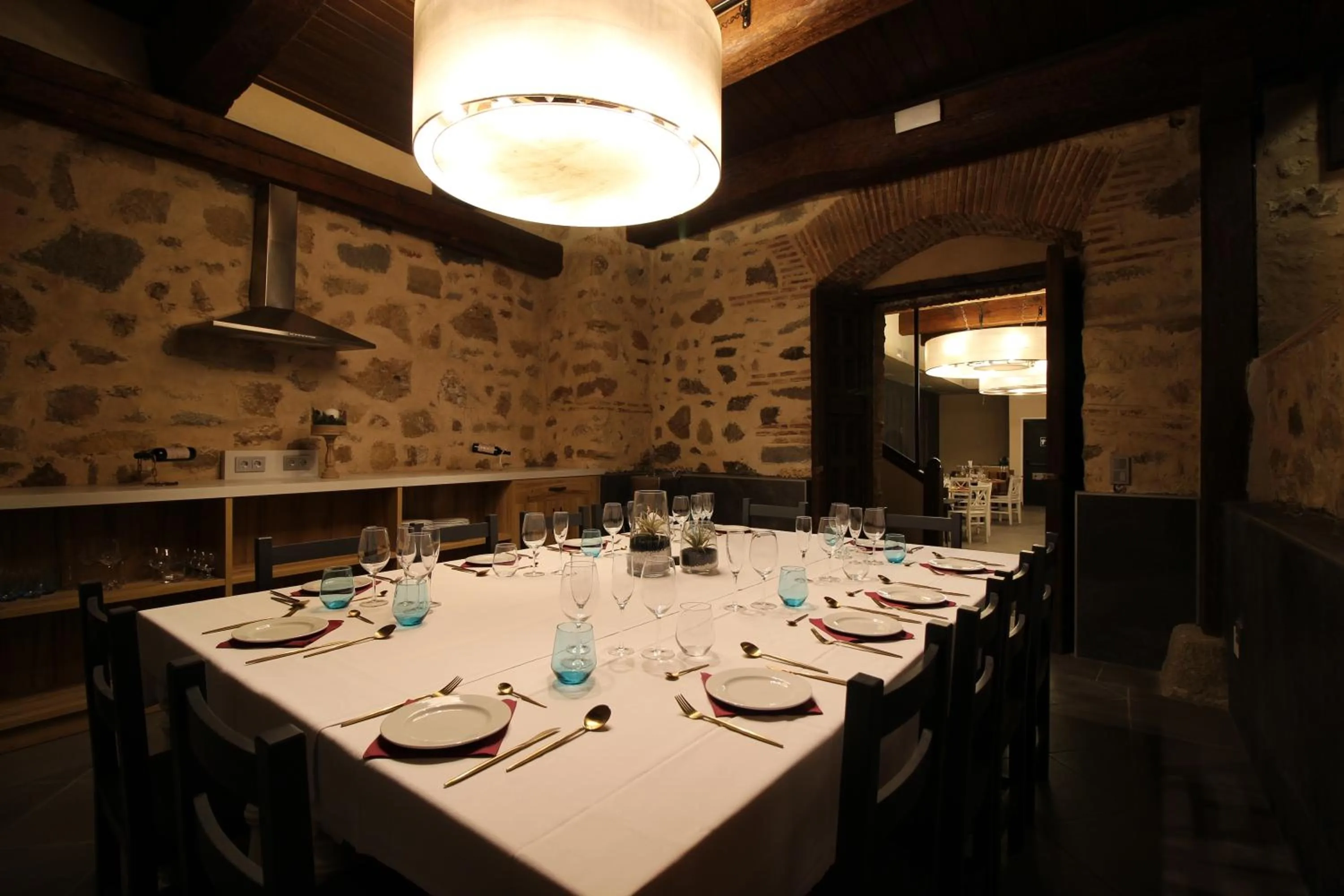 Restaurant/places to eat in Palacio La Floresta