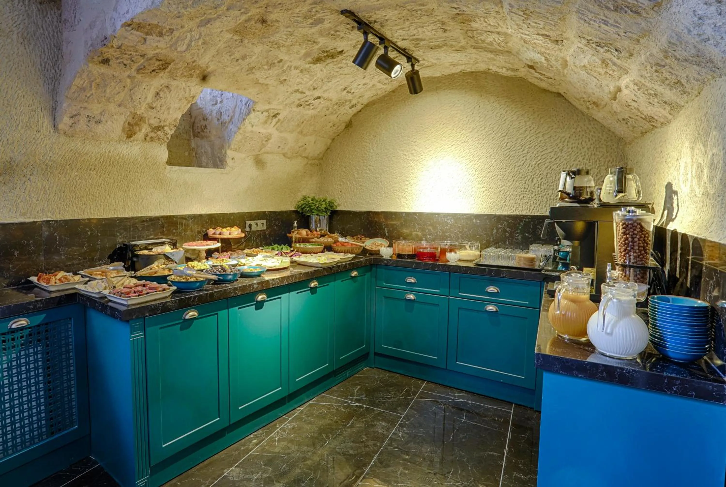 Breakfast in Luvi Cave Hotel