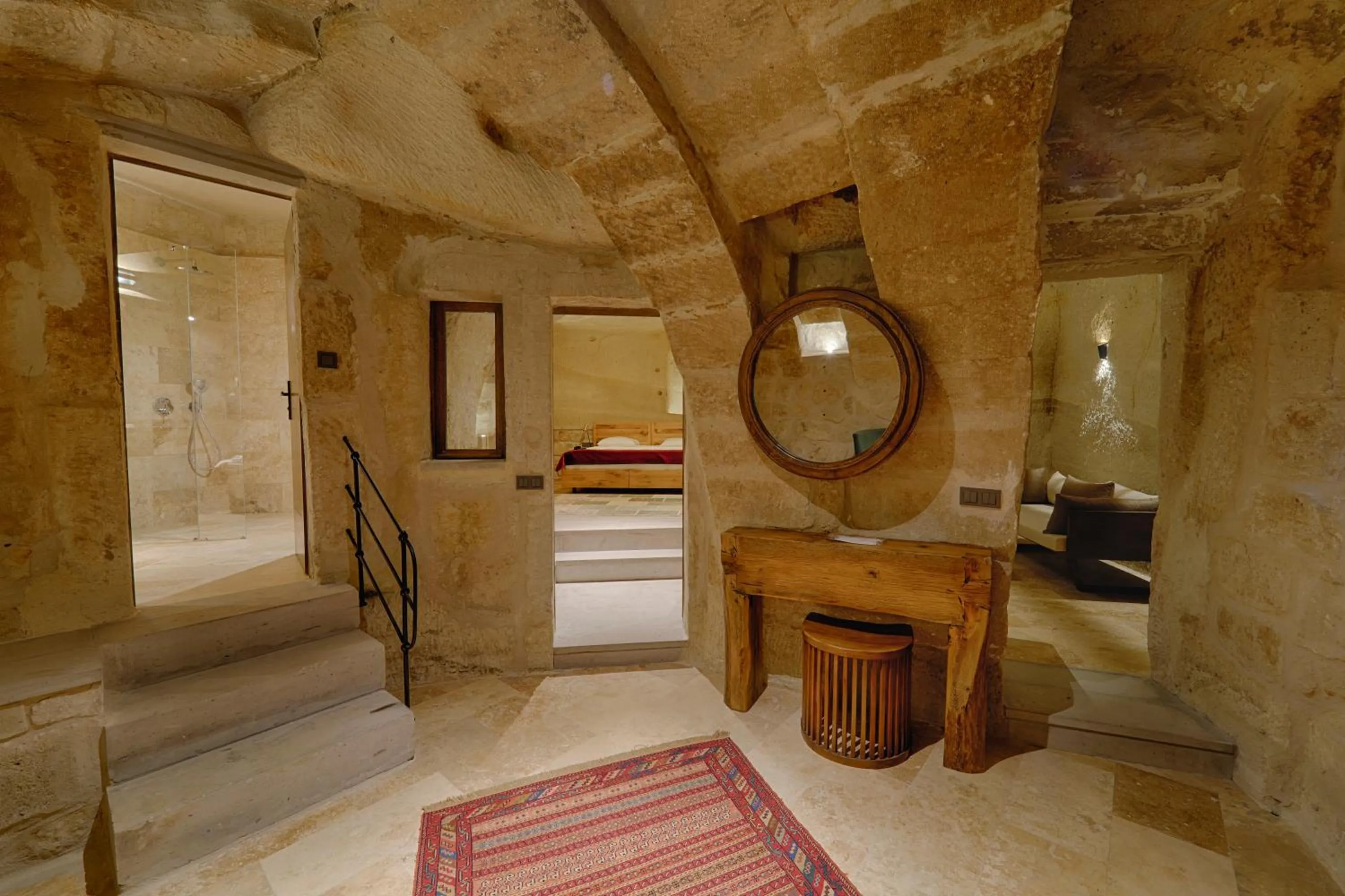Bathroom, Bed in Luvi Cave Hotel