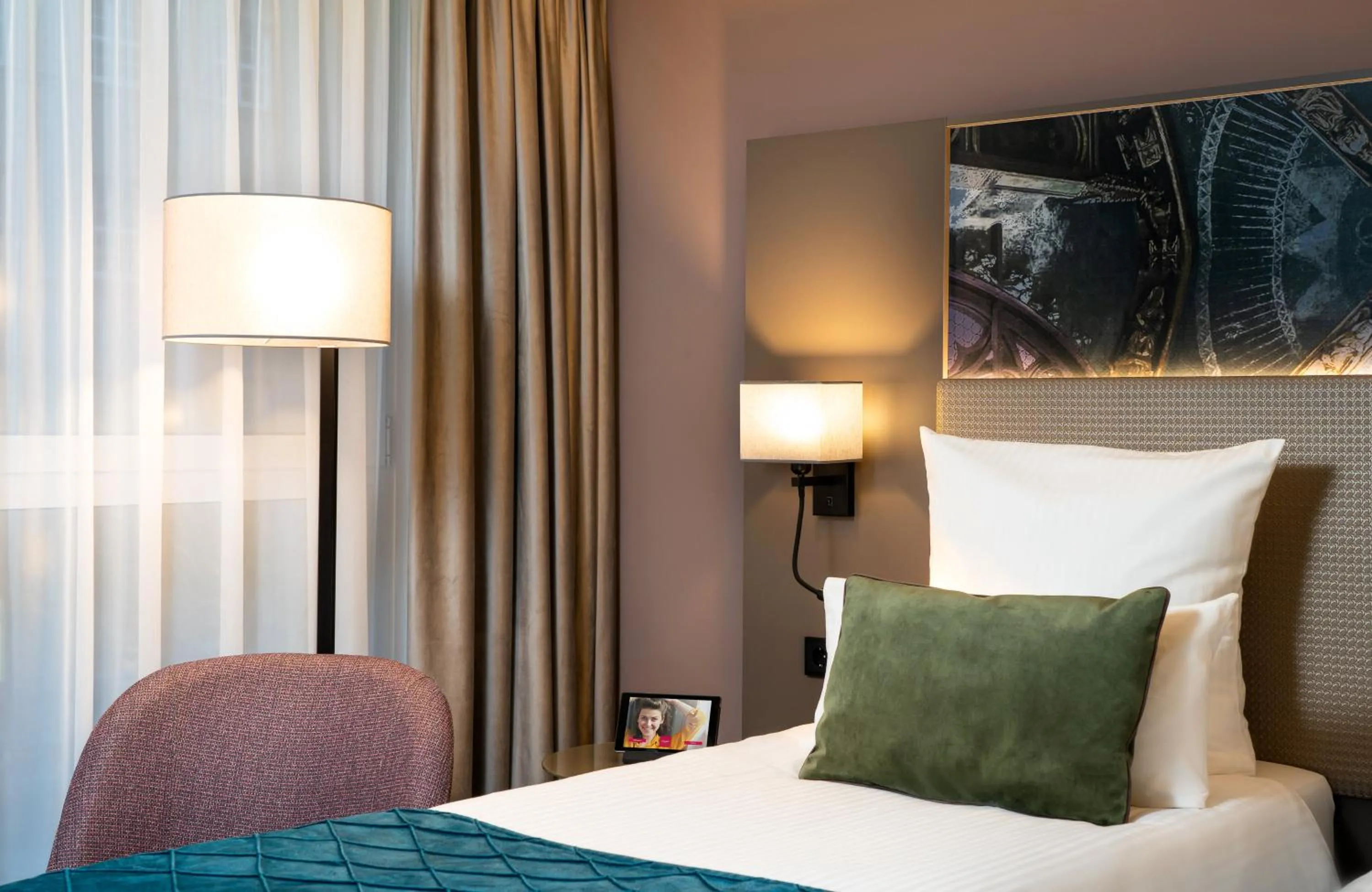 Photo of the whole room, Bed in Leonardo Royal Hotel Nürnberg