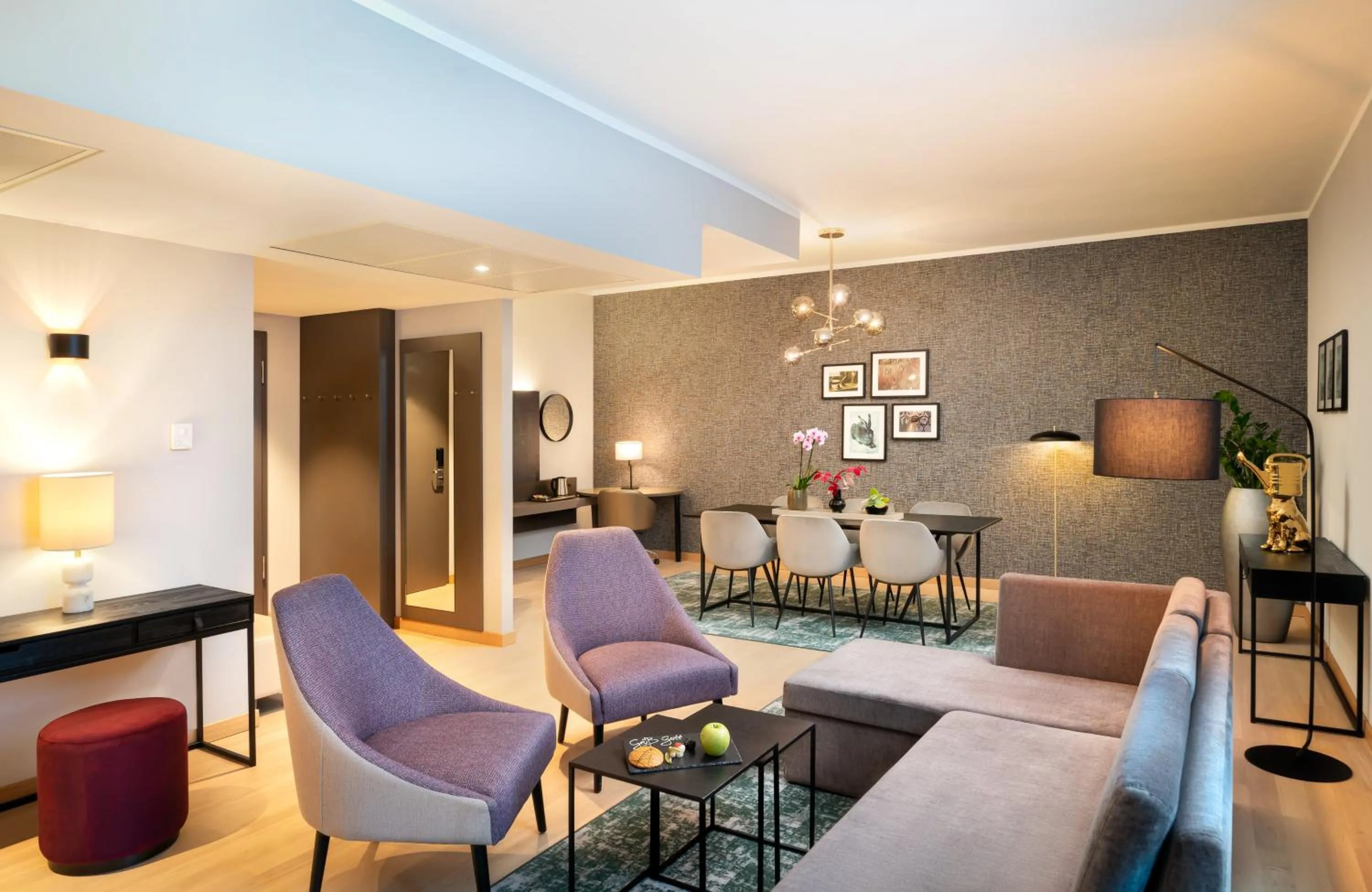 Photo of the whole room in Leonardo Royal Hotel Nürnberg