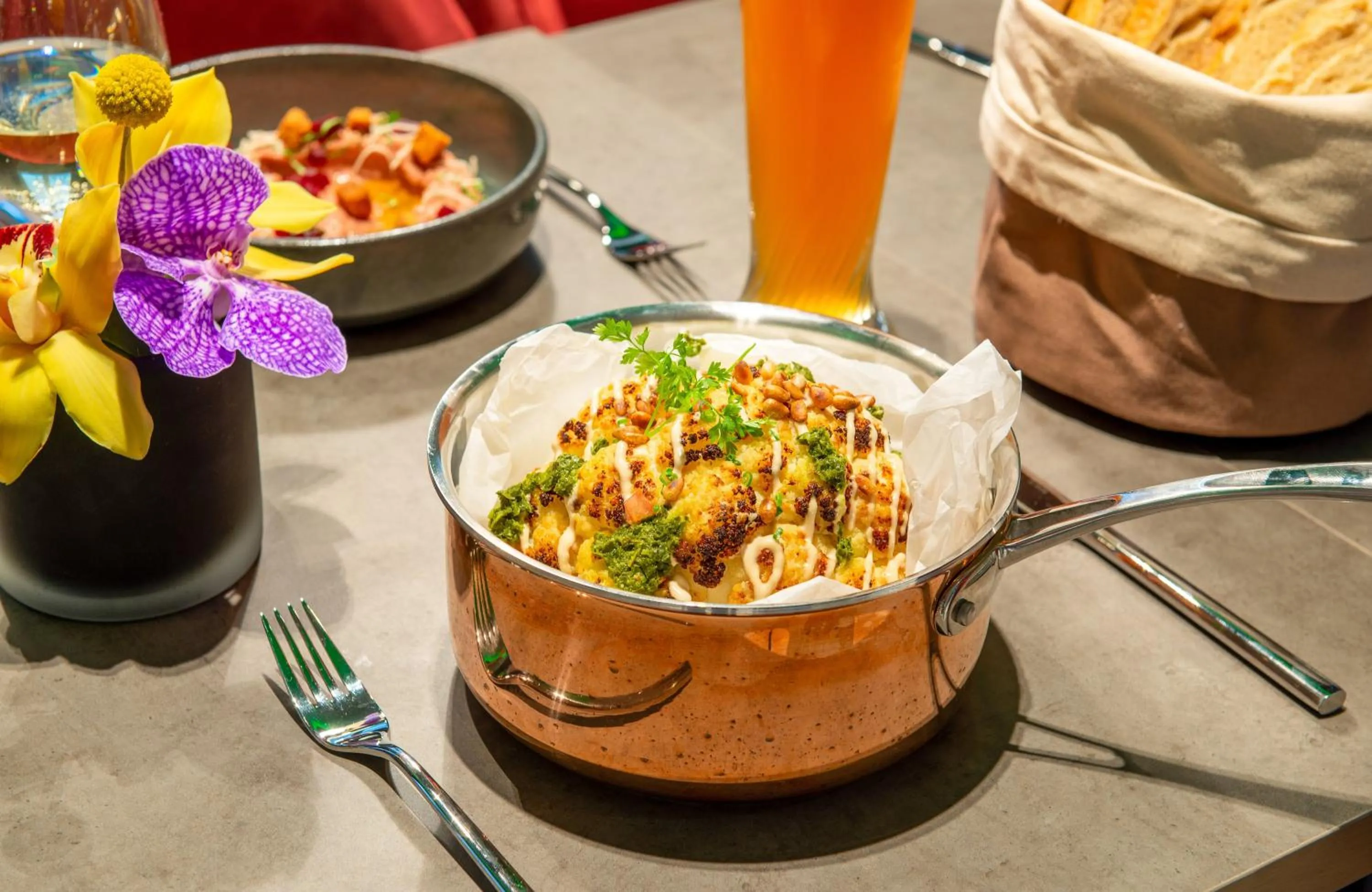 Restaurant/places to eat in Leonardo Royal Hotel Nürnberg