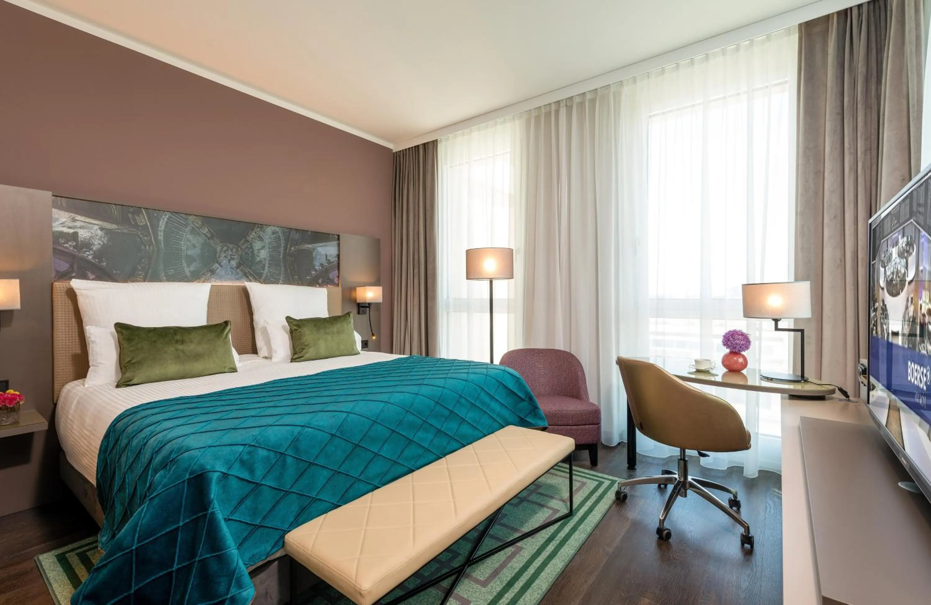 Bedroom, Bed in Leonardo Royal Hotel Nürnberg