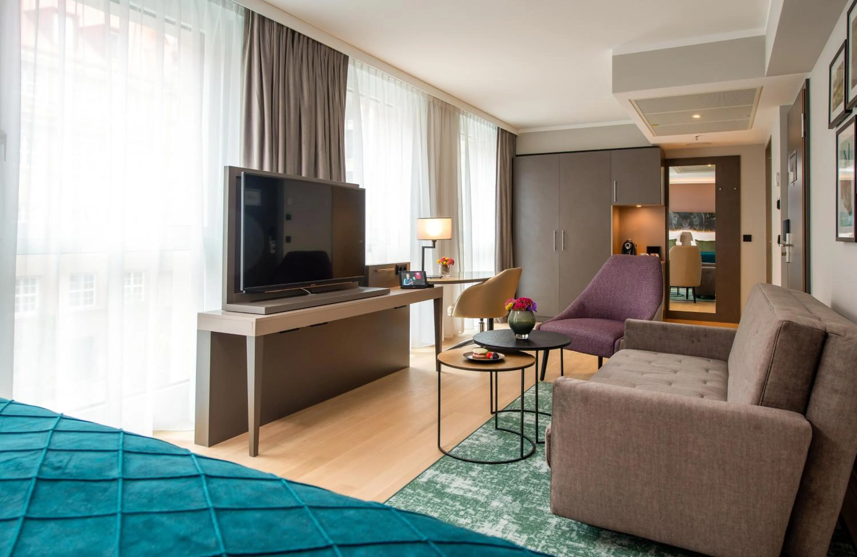 Photo of the whole room in Leonardo Royal Hotel Nürnberg