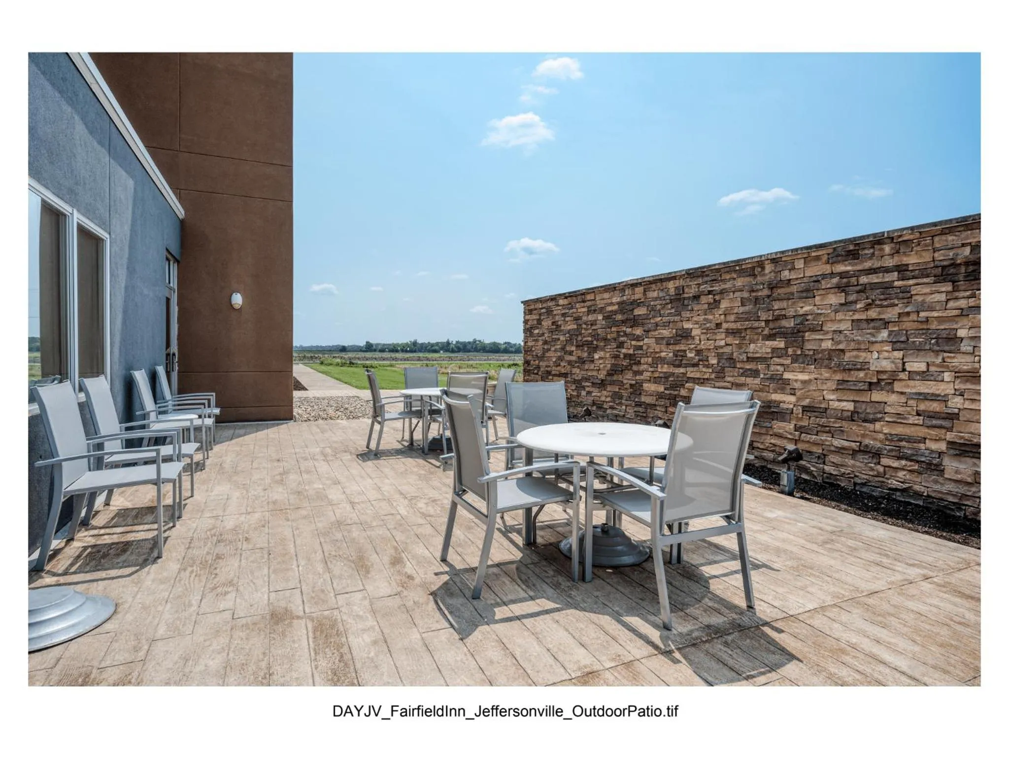 Patio in Fairfield Inn & Suites by Marriott Jeffersonville I-71