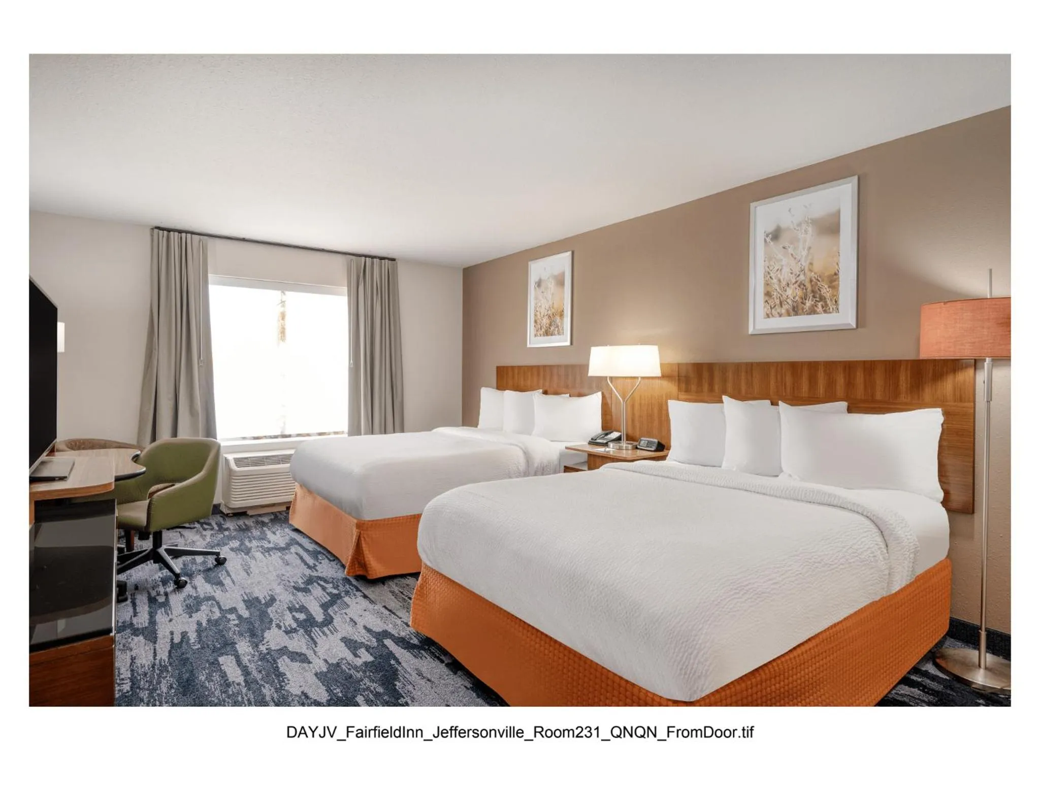 Bed in Fairfield Inn & Suites by Marriott Jeffersonville I-71