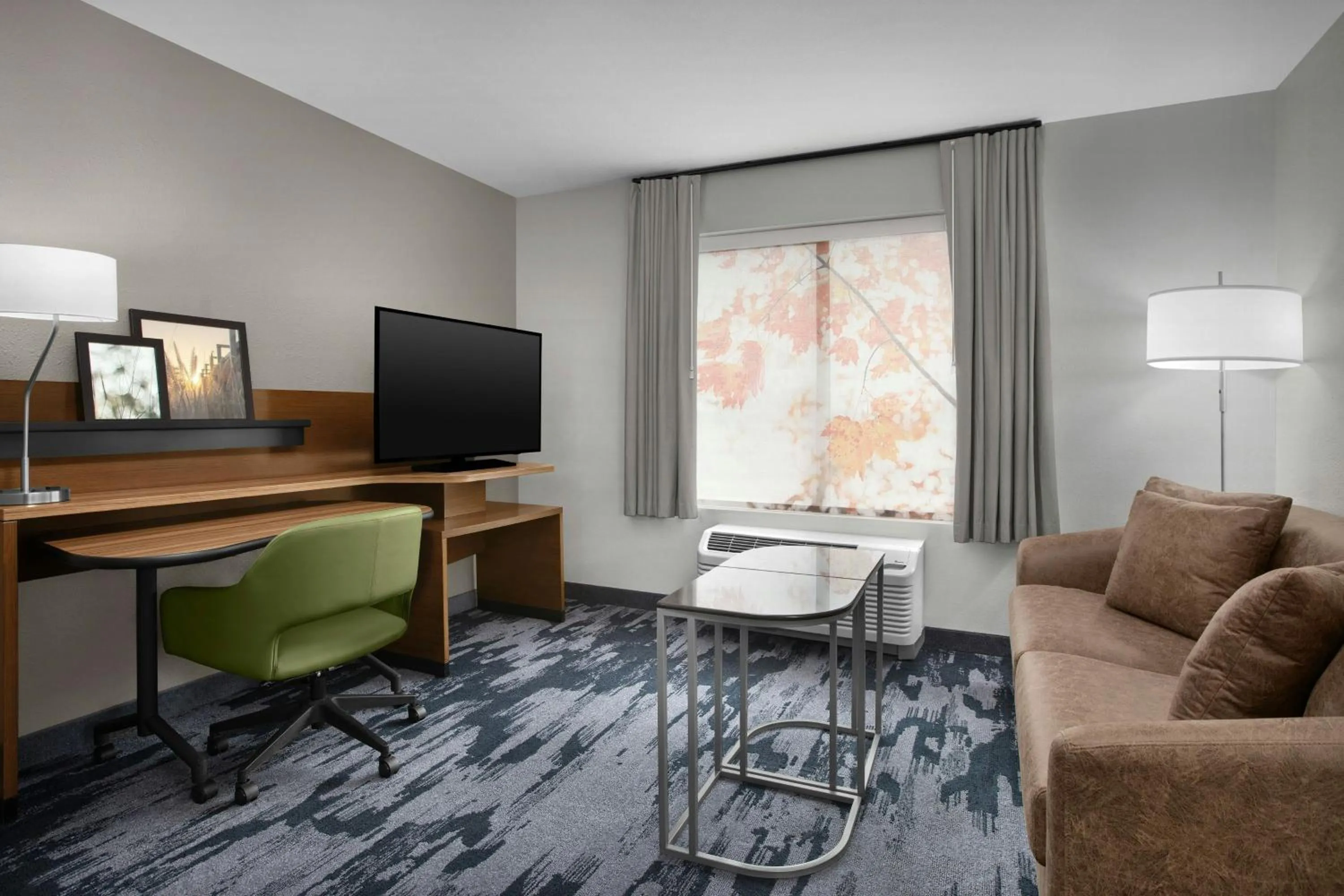 Living room in Fairfield Inn & Suites by Marriott Jeffersonville I-71