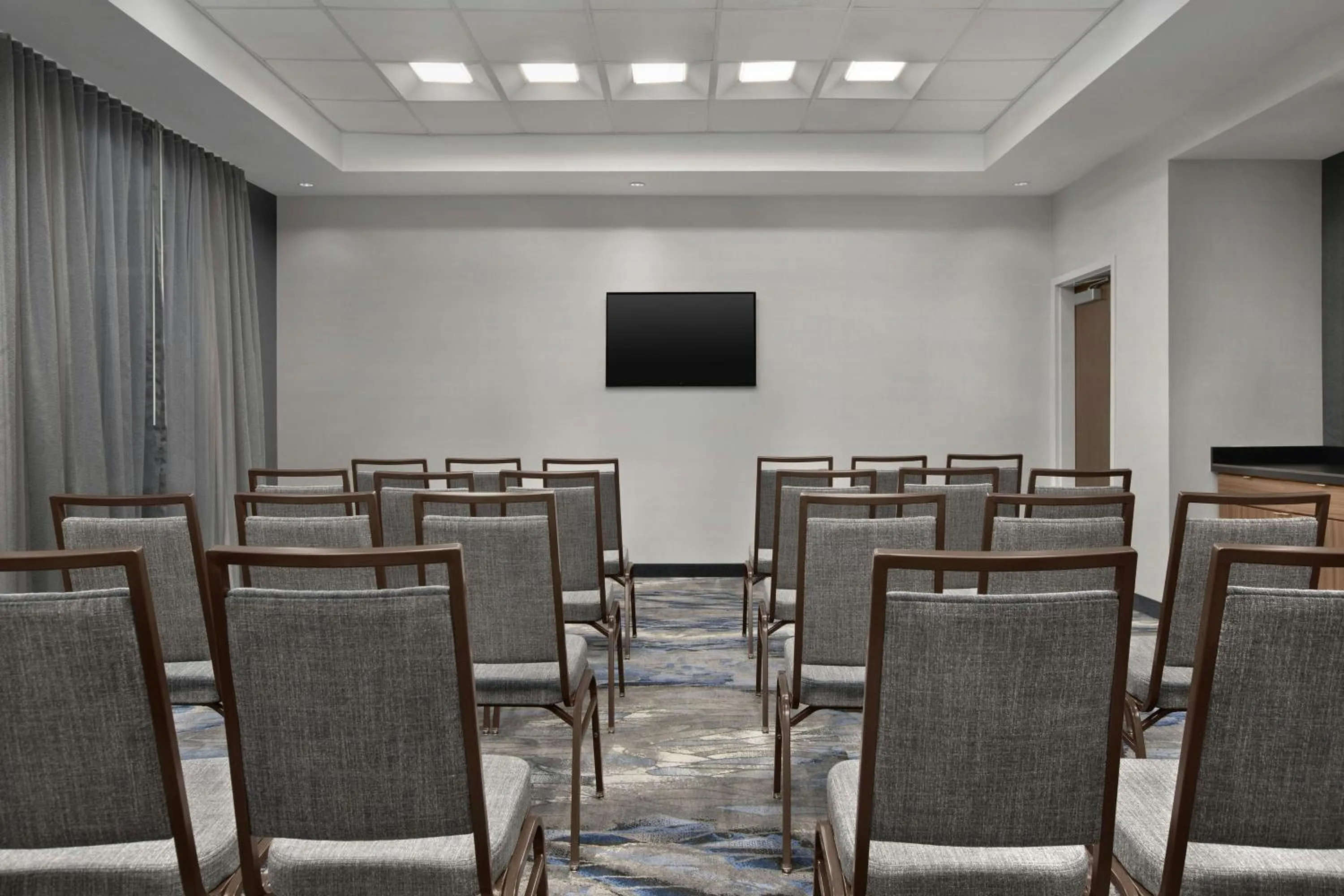 Meeting/conference room in Fairfield Inn & Suites by Marriott Jeffersonville I-71