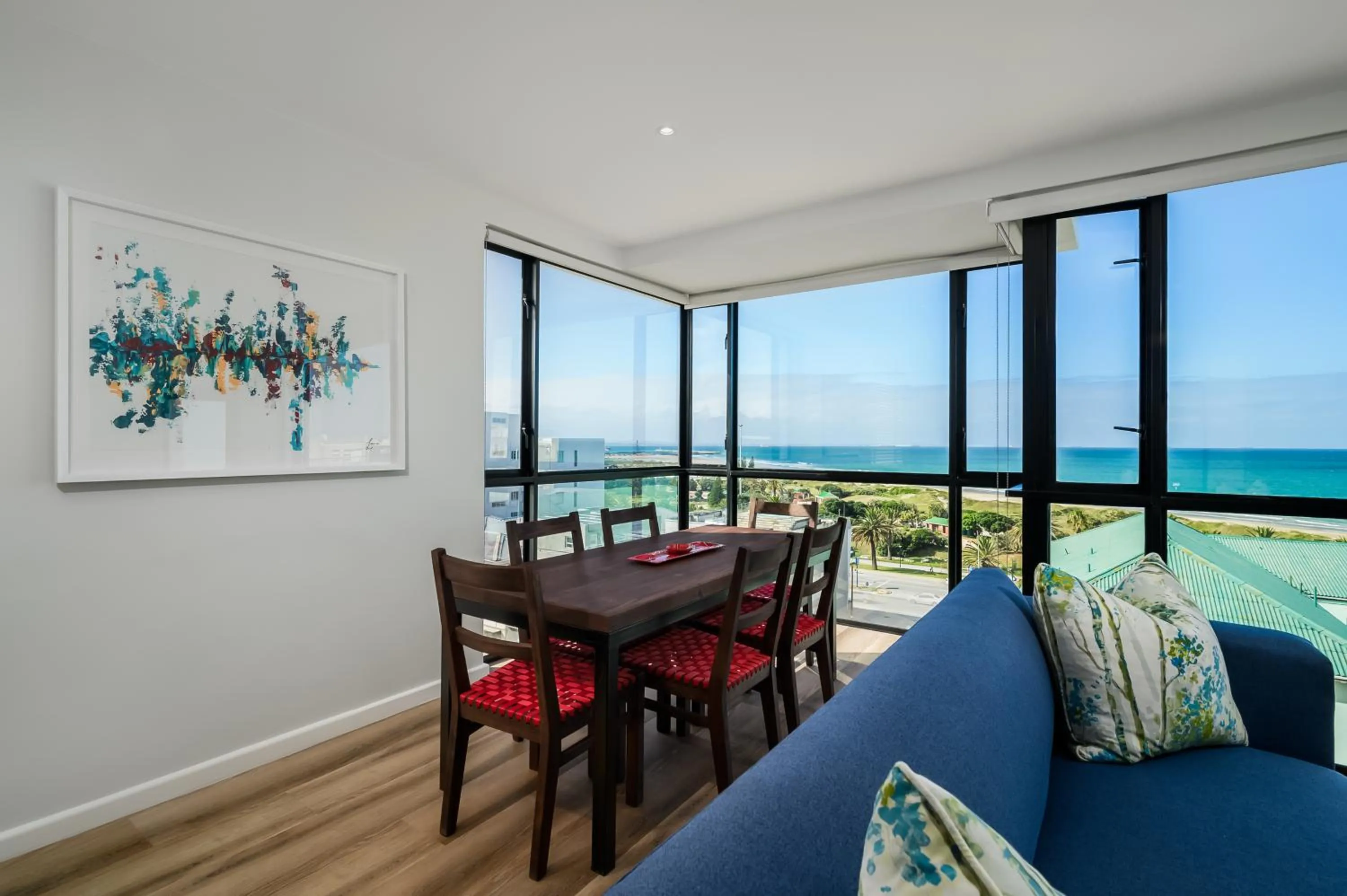 Dining area in Paxton Luxury Apartments self-catering