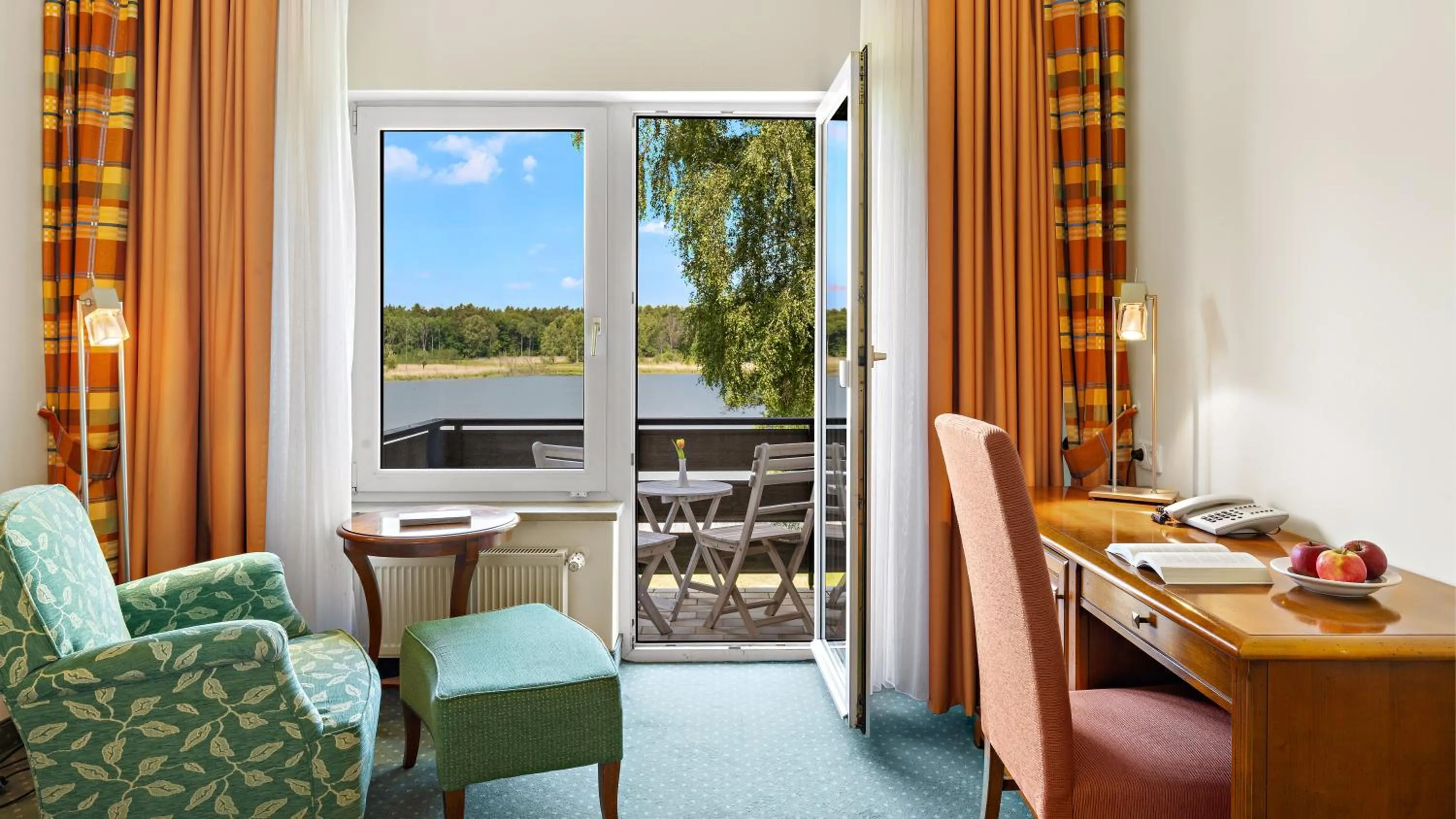 Photo of the whole room in Seehotel Mühlenhaus