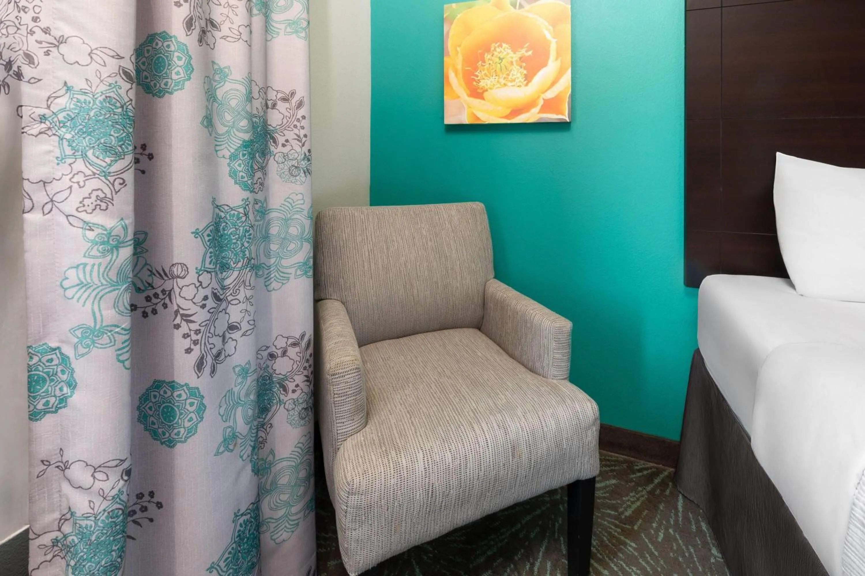 Photo of the whole room, Bed in Baymont by Wyndham Andrews TX