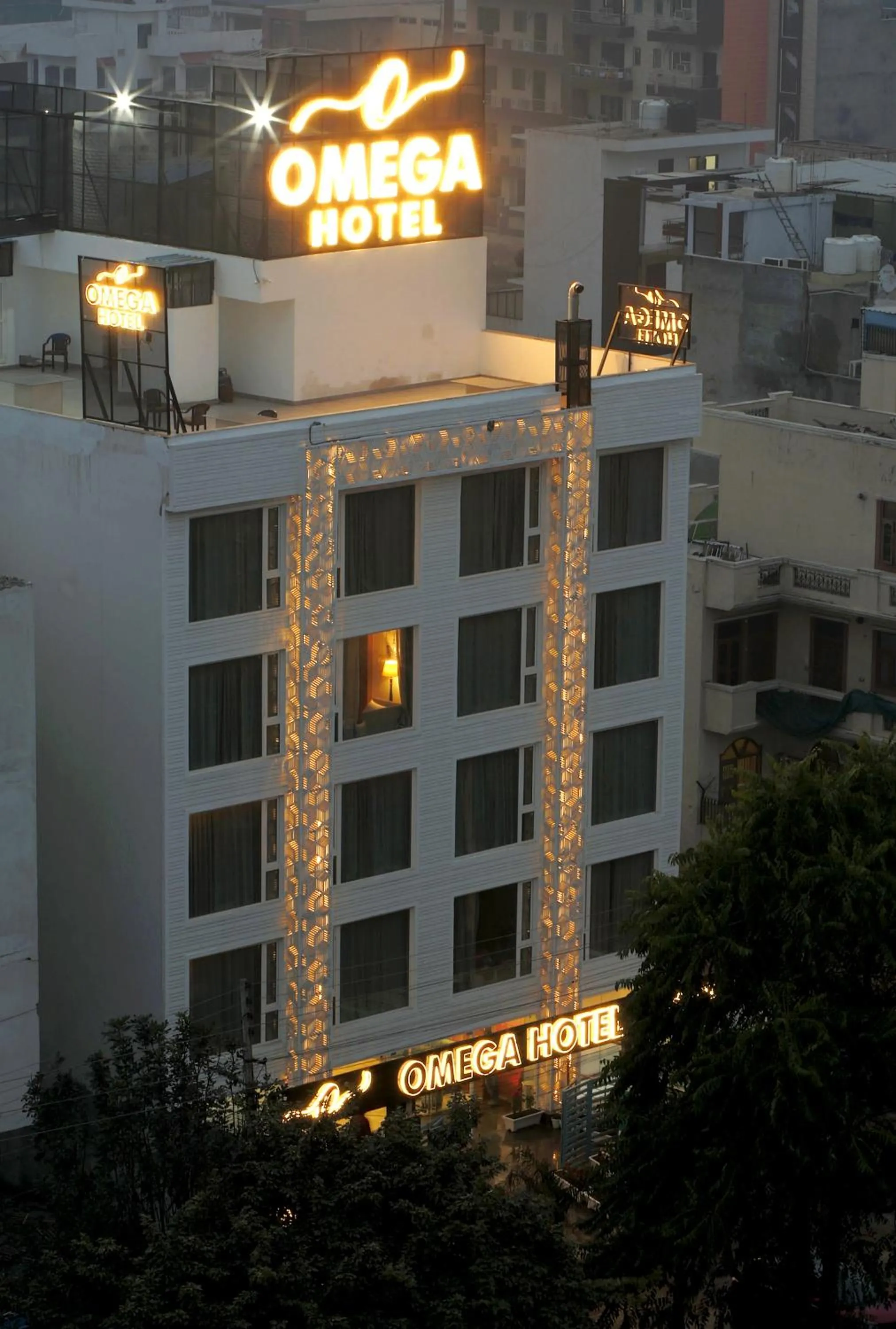 Property building in Hotel Omega - Gurgaon Central, Sec 45