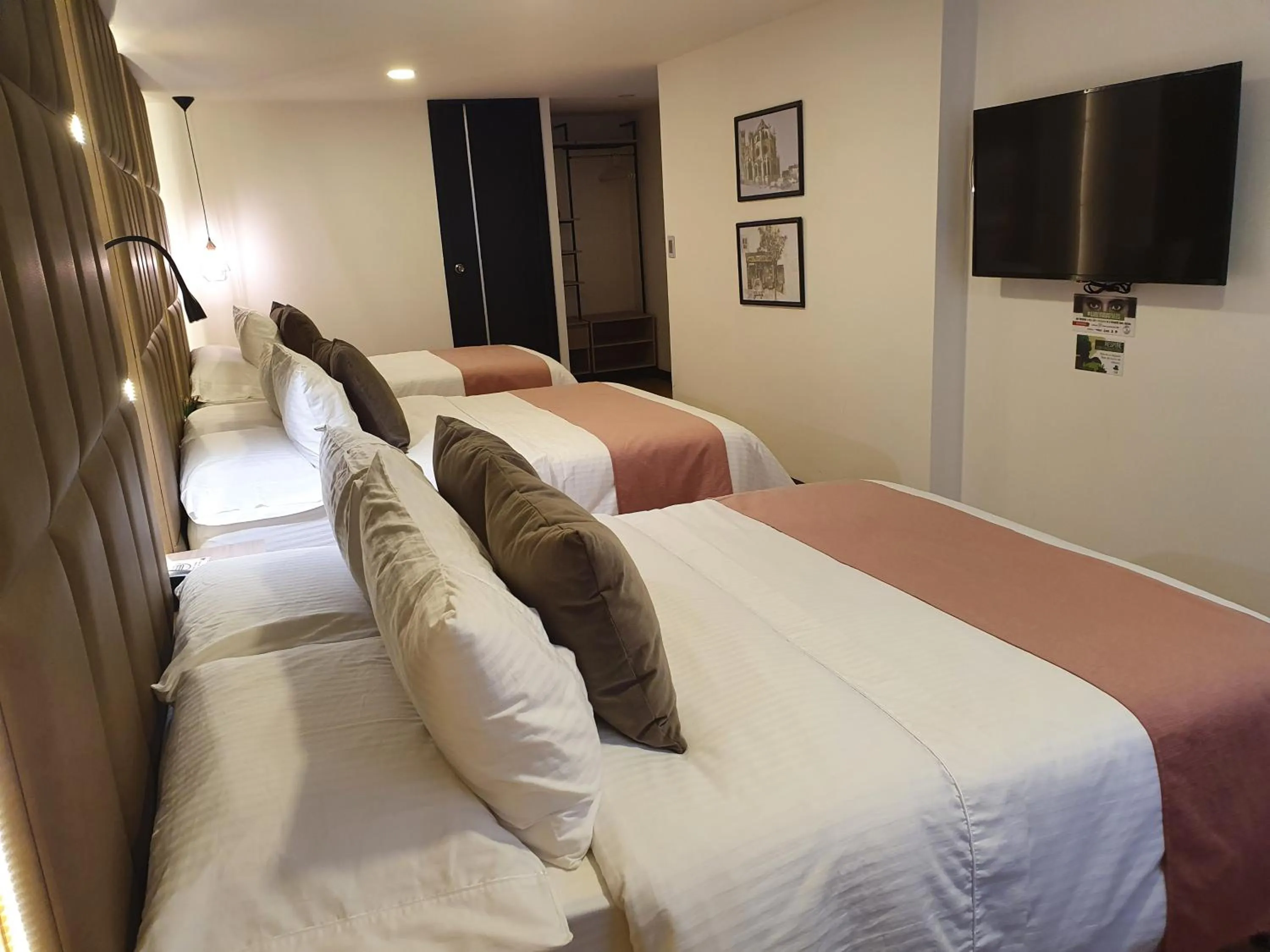 Bed in HOTEL SANTORI